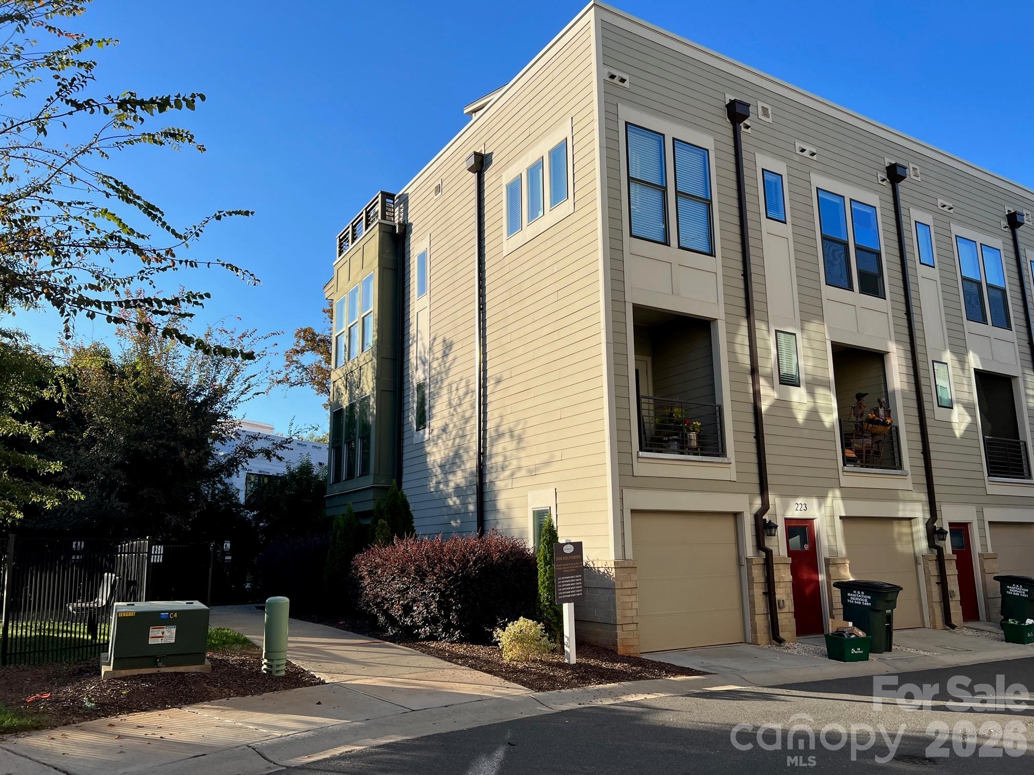 223 Uptown West Drive Property Photo 20