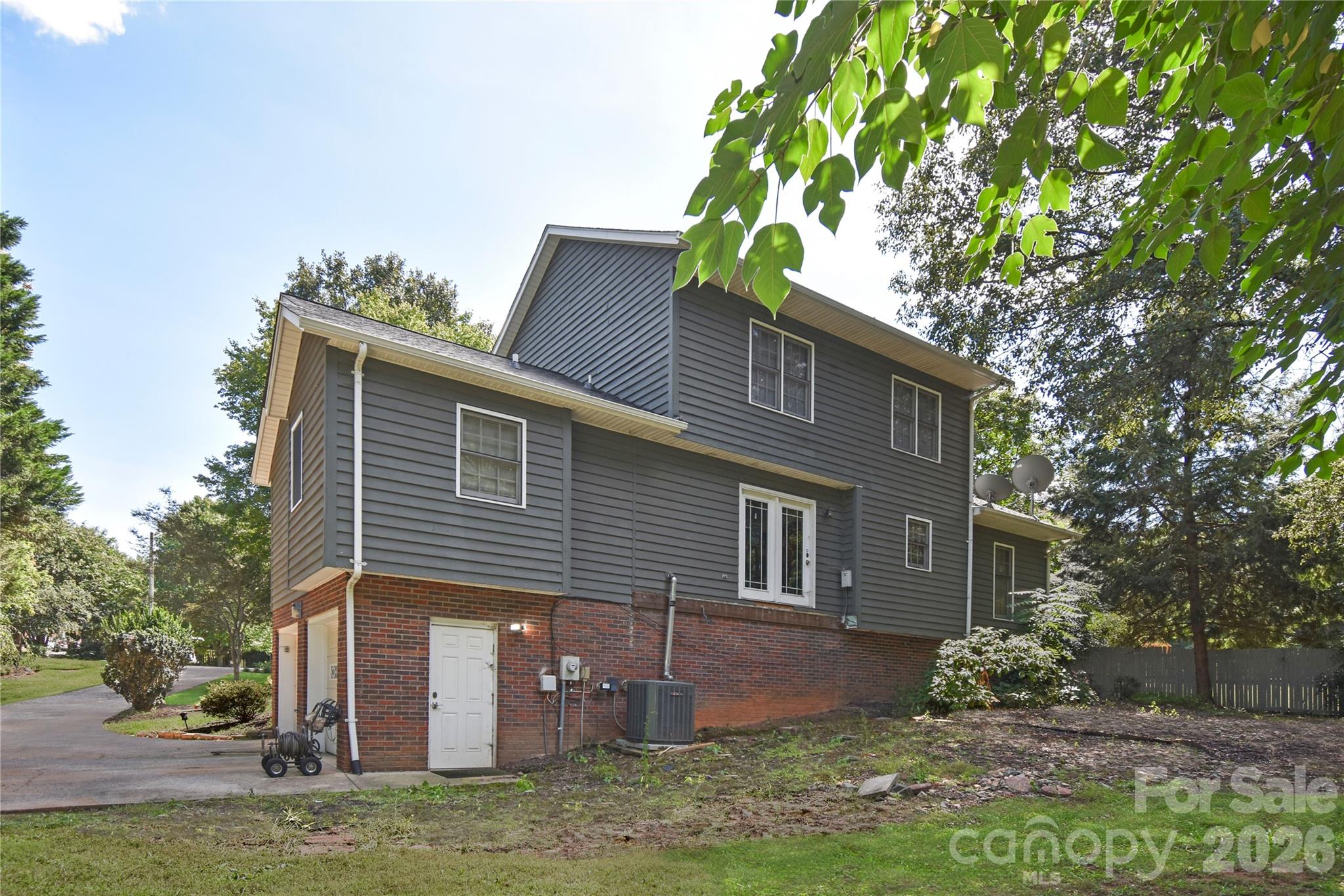 1861 Plaza Drive Property Photo 3