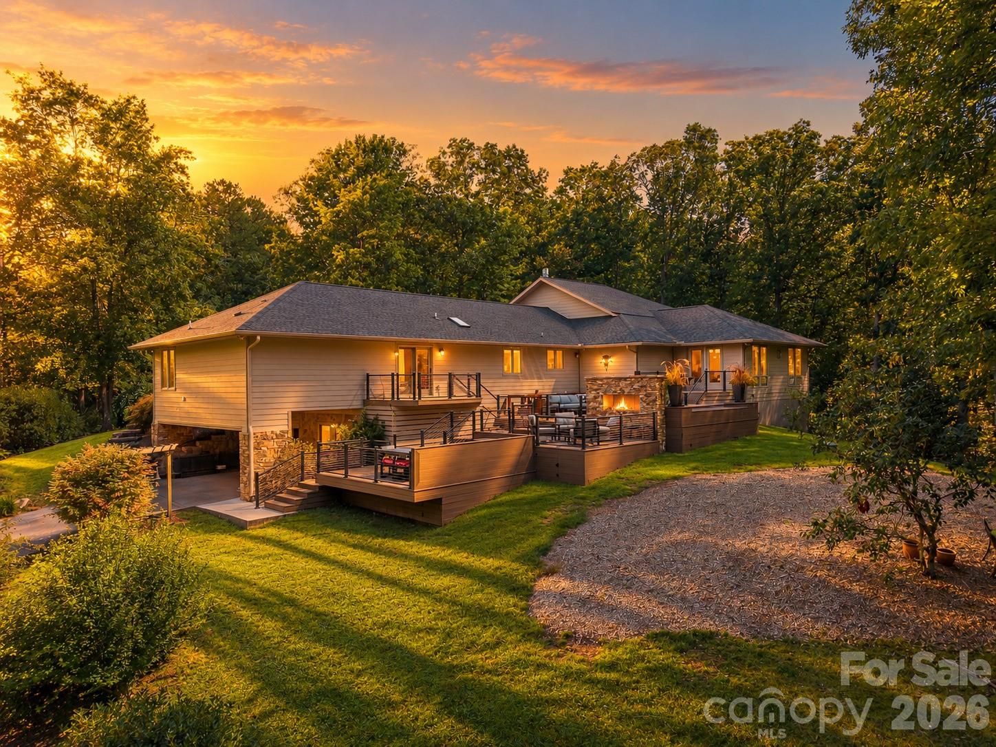625 Echo Valley Drive Property Photo 1