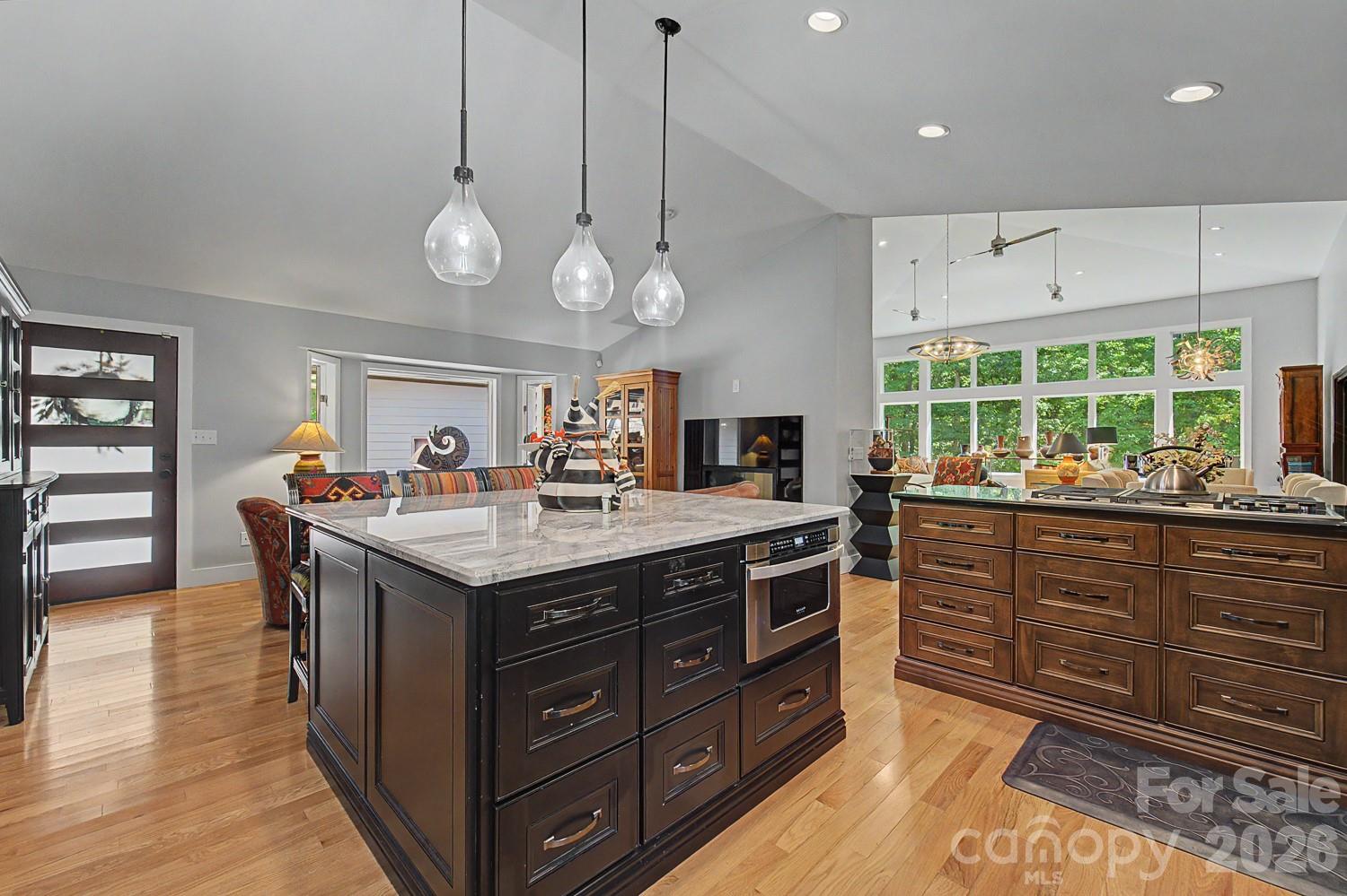 625 Echo Valley Drive Property Photo 18