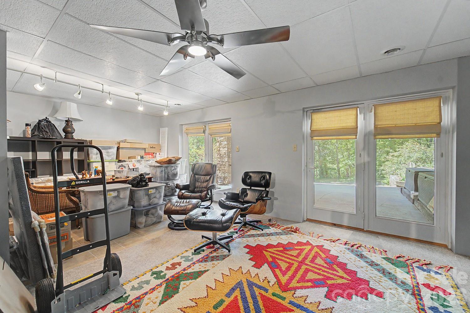 625 Echo Valley Drive Property Photo 46