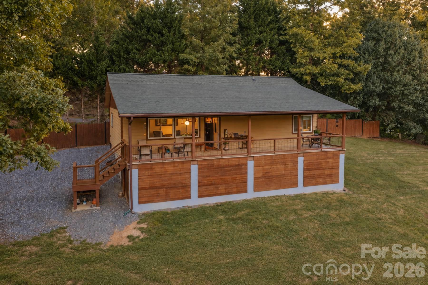 280 Green Oaks Road Property Photo 4