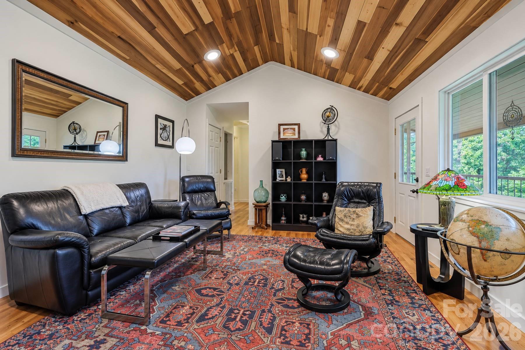 280 Green Oaks Road Property Photo 14
