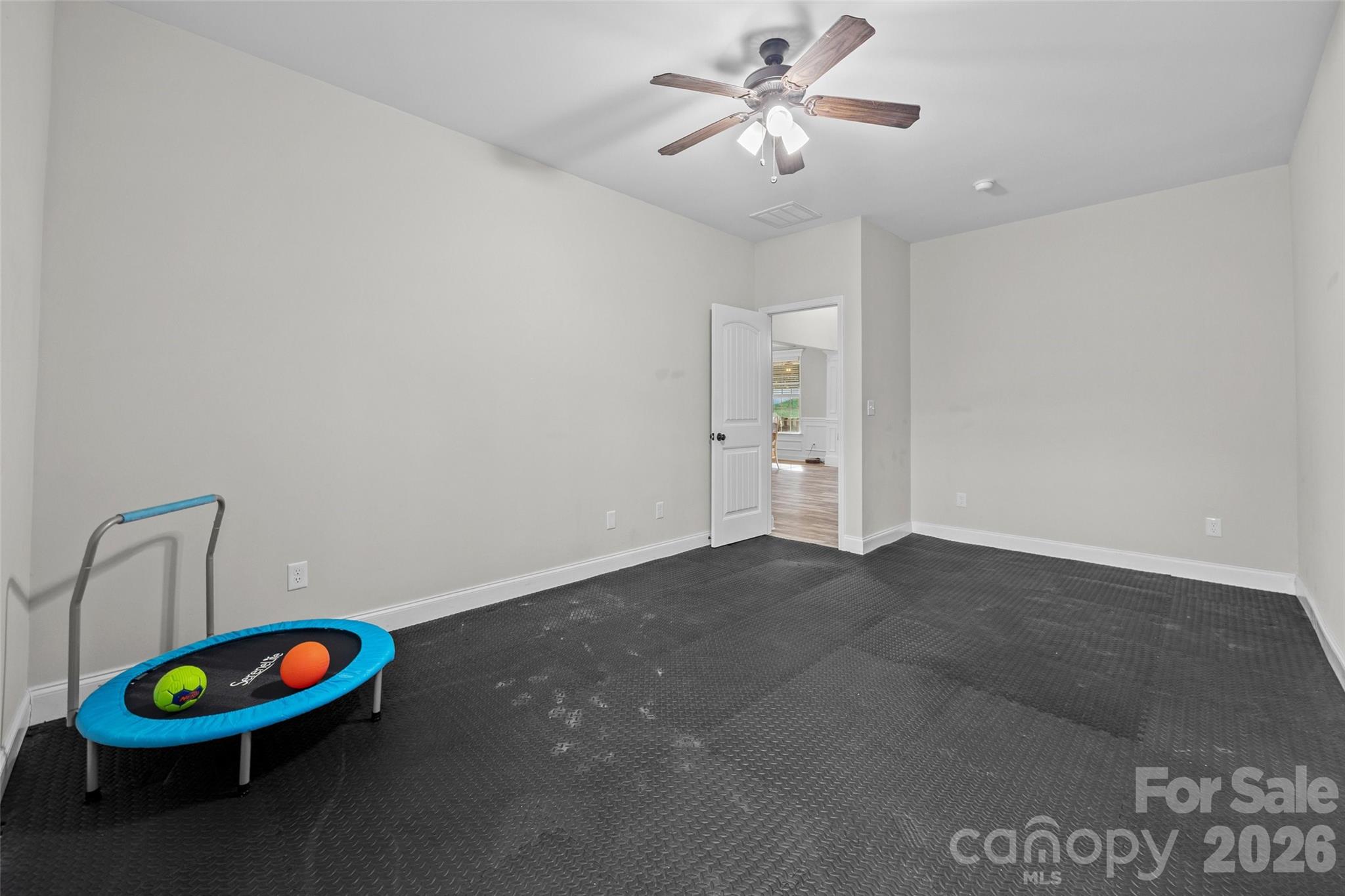 2633 Lakefront Drive Property Photo 17