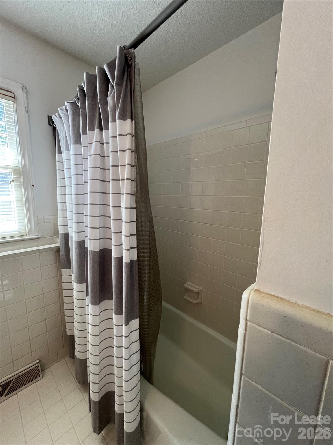 5625 Potter Road Property Photo 14