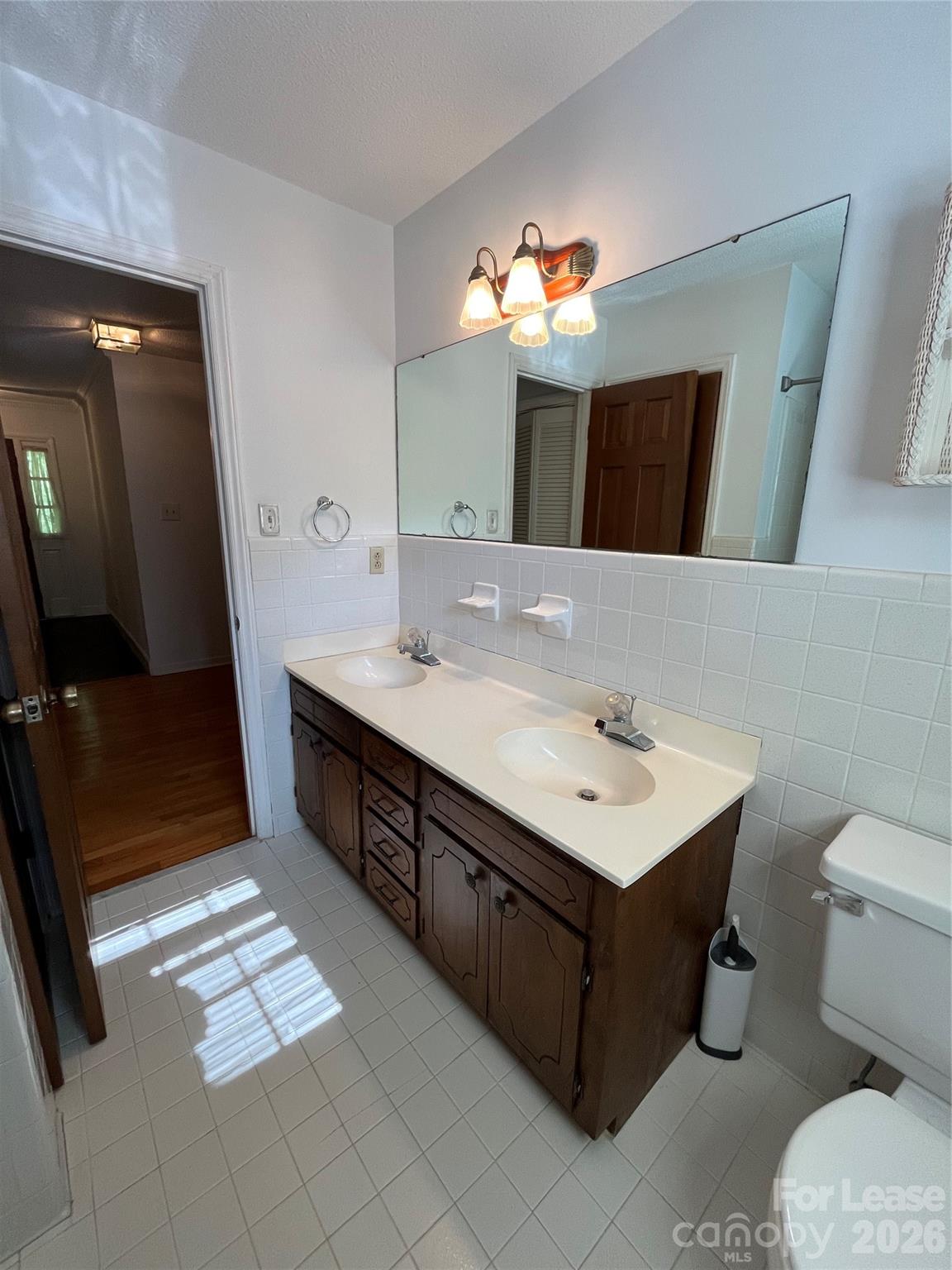 5625 Potter Road Property Photo 15