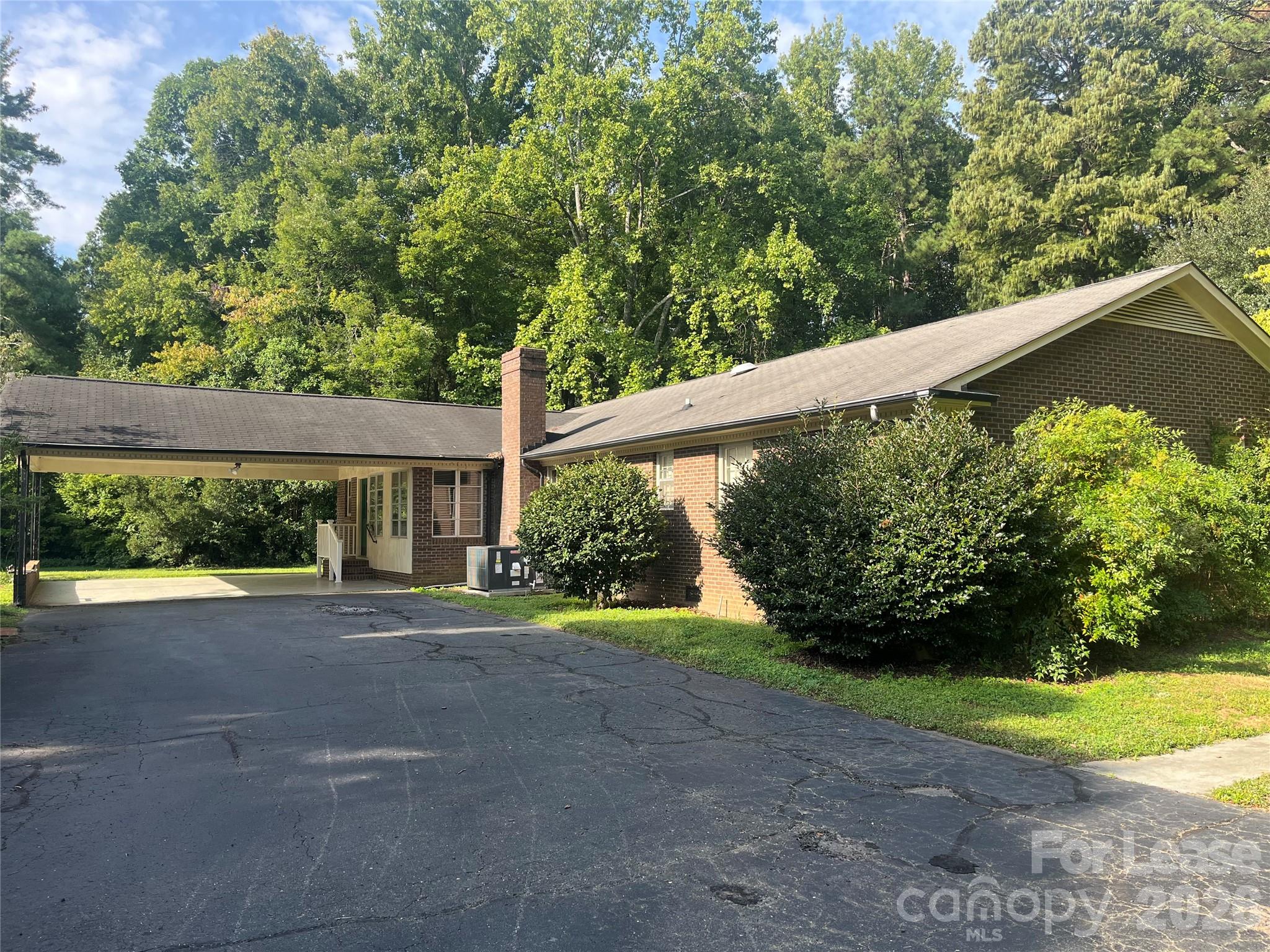 5625 Potter Road Property Photo 23