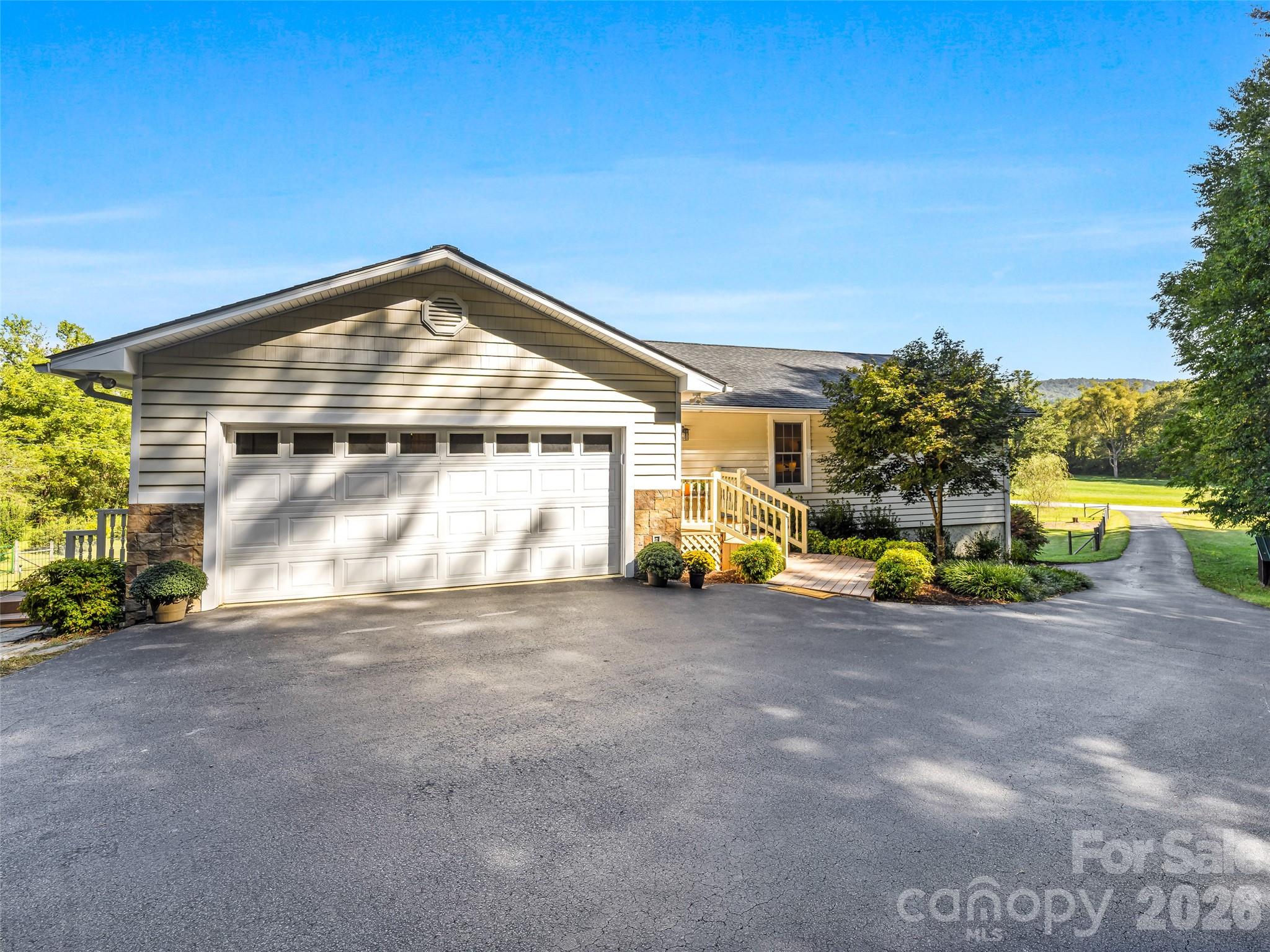 202 Morgan Drive Property Photo 12