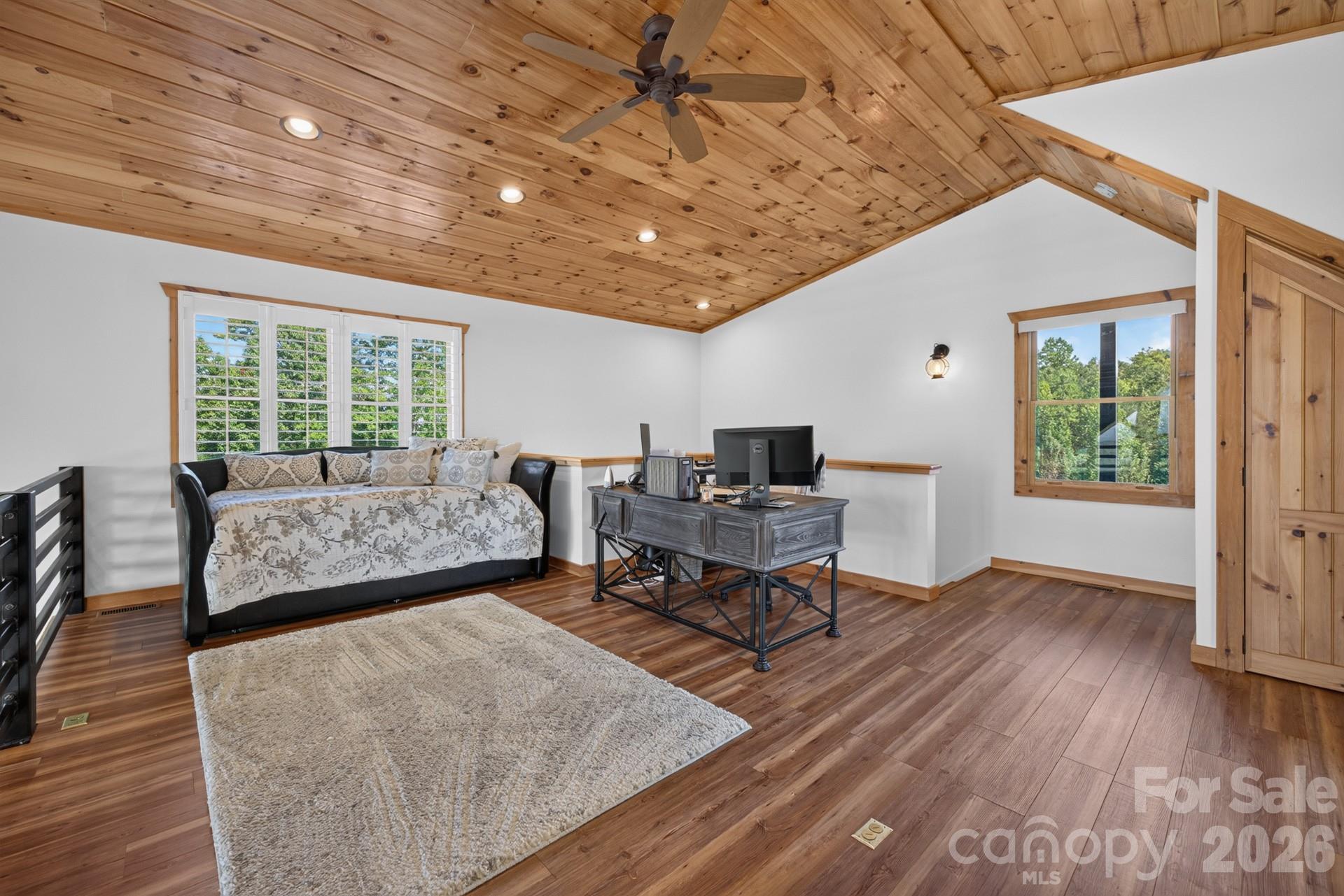 147 Night Sky Drive Property Photo 22