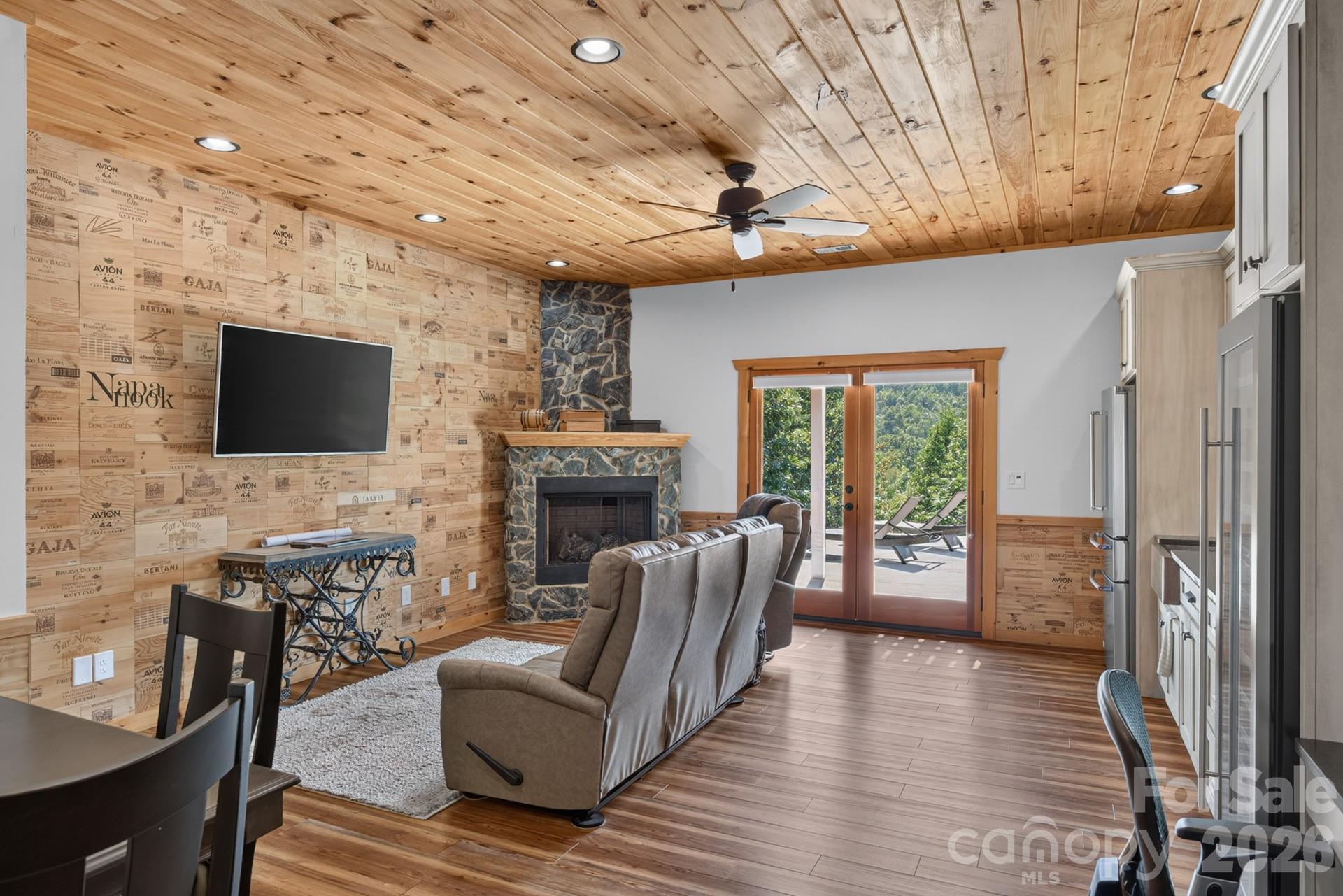147 Night Sky Drive Property Photo 25