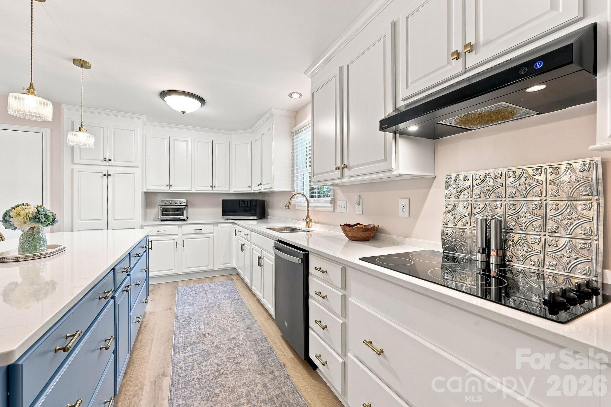 178 Woodland Drive Property Photo 1