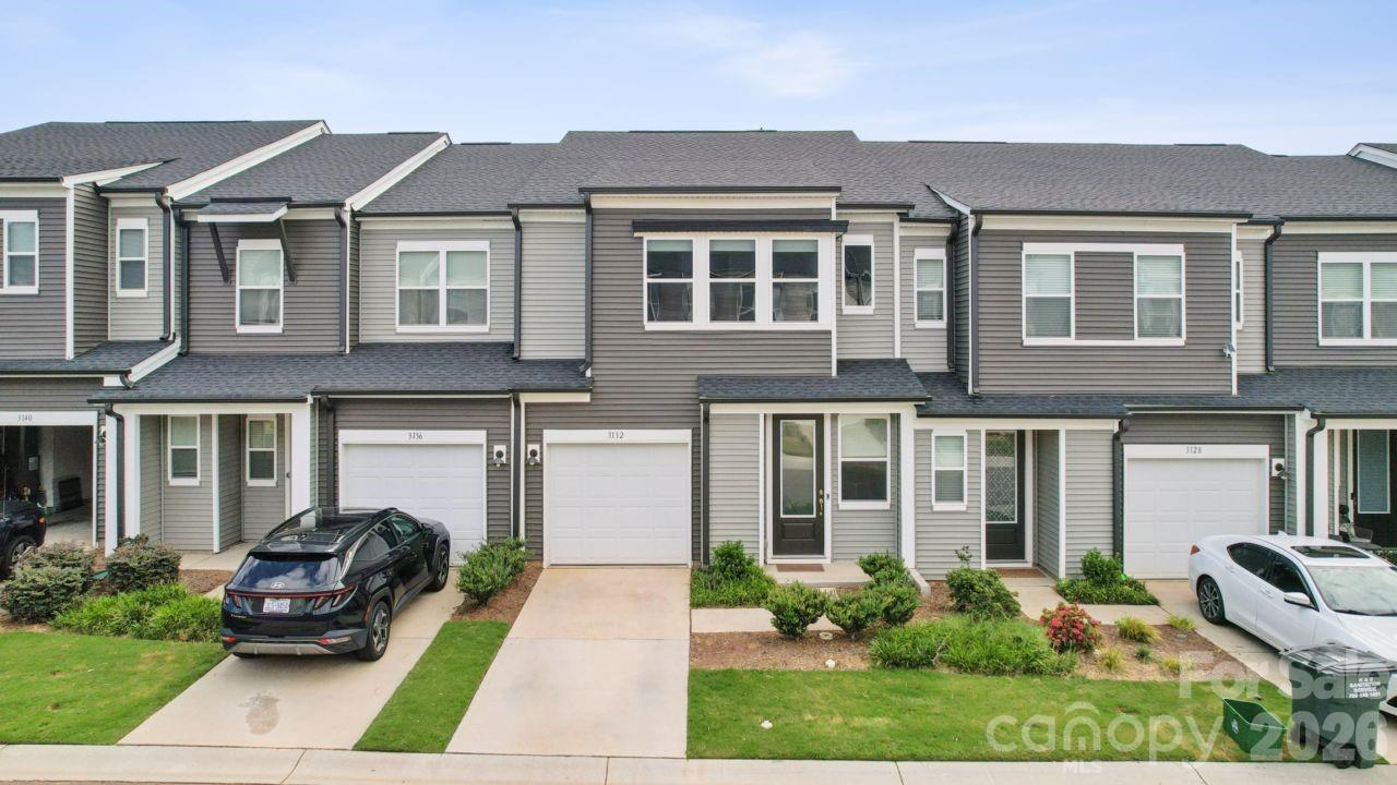 3132 Hutton Gardens Lane Property Photo 1