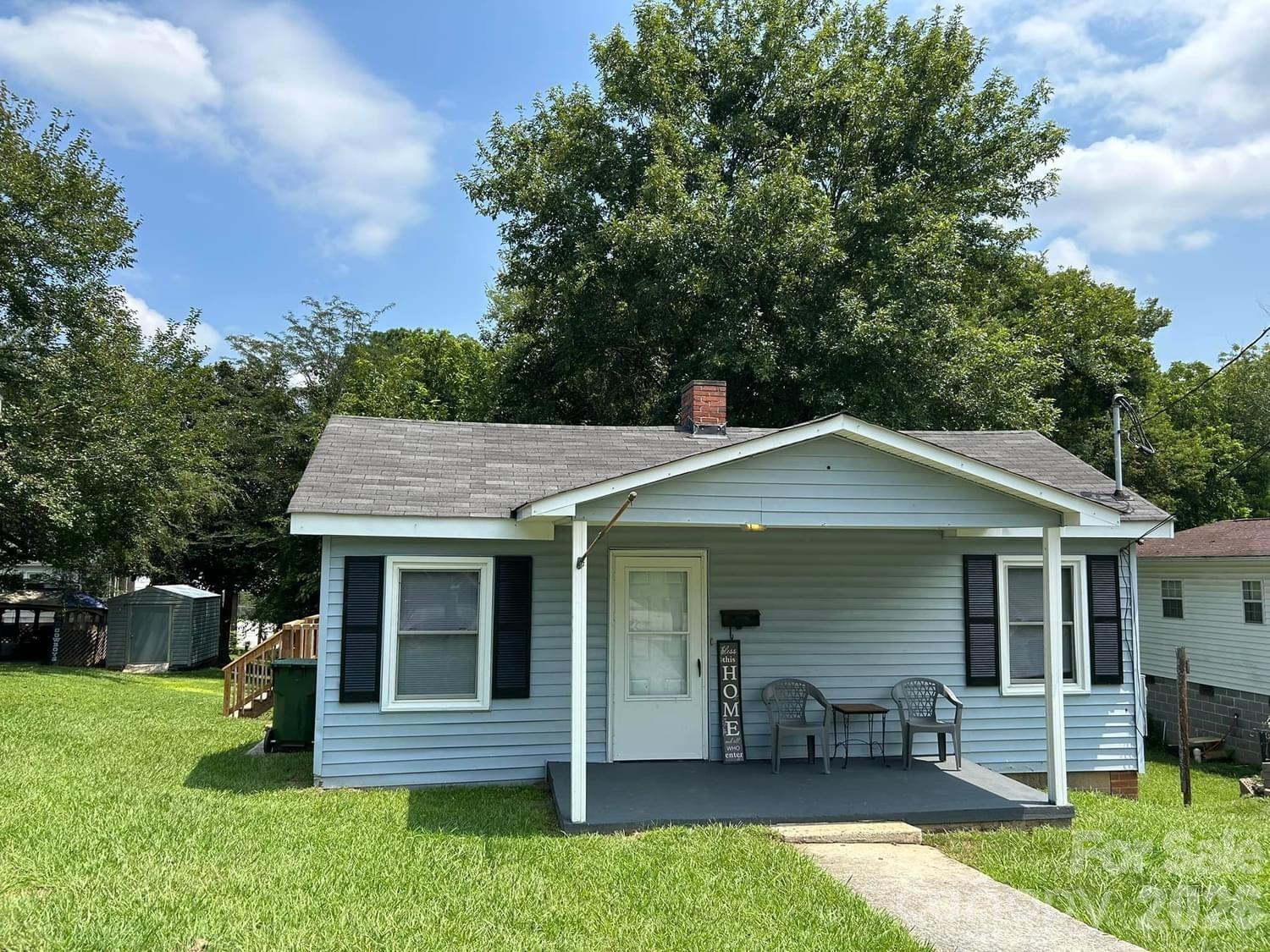 404 Clinton Avenue Property Photo 1