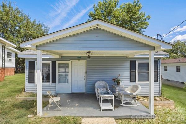 404 Clinton Avenue Property Photo 1