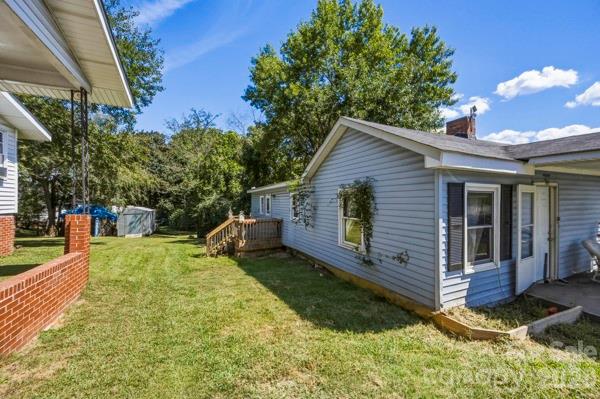 404 Clinton Avenue Property Photo 5