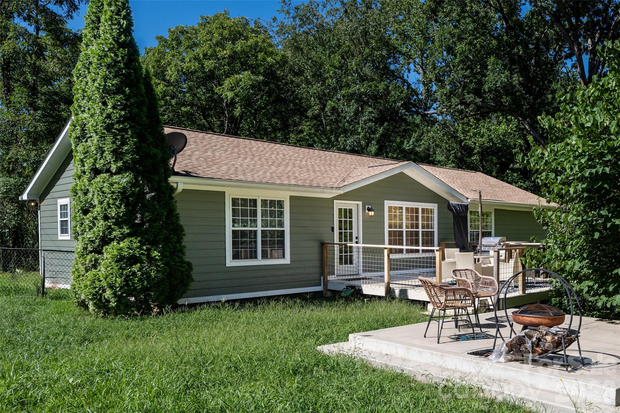 5 Sunwashed Way Property Photo 1
