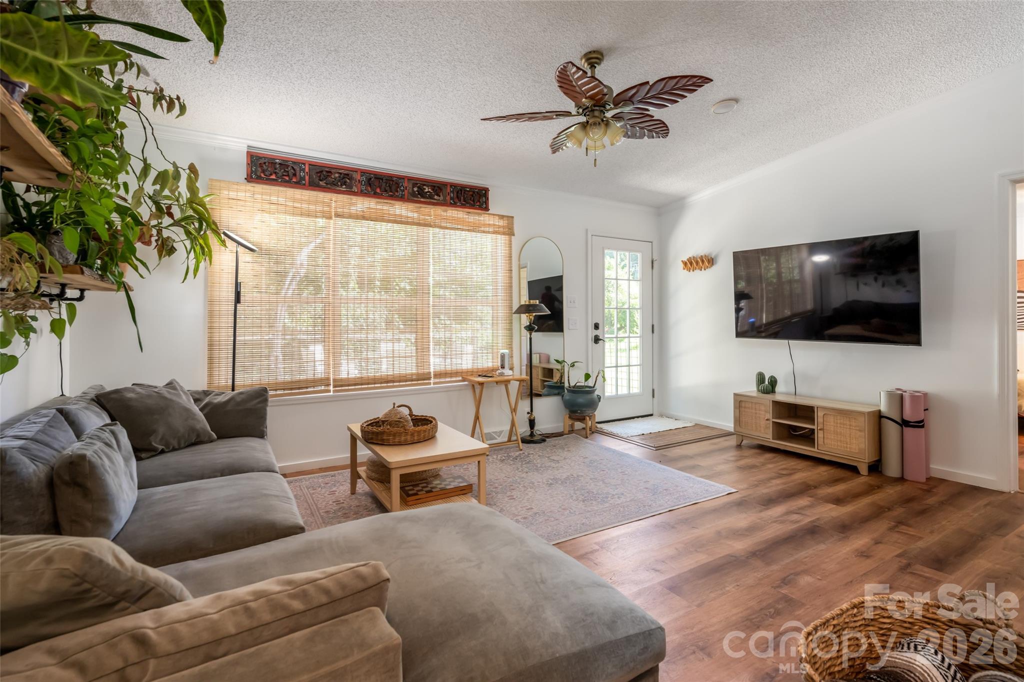 5 Sunwashed Way Property Photo 8