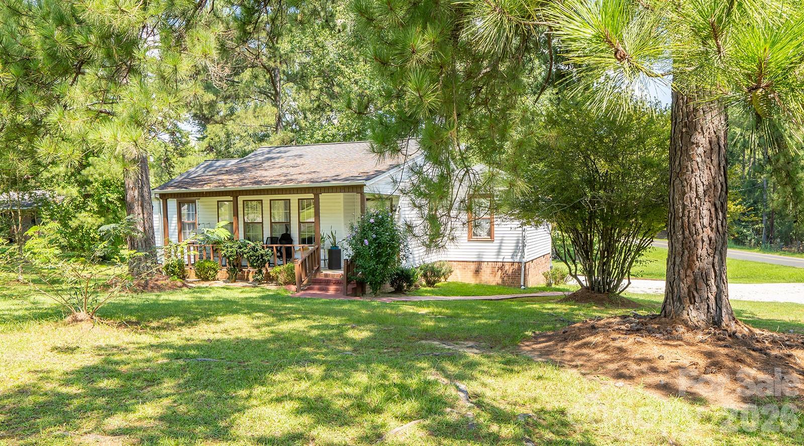 1929 John Everall Road Property Photo 3