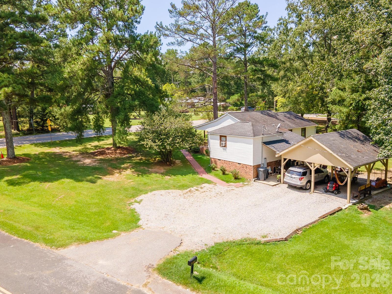 1929 John Everall Road Property Photo 20