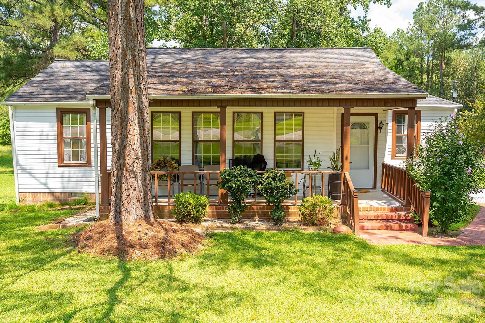 1929 John Everall Road Property Photo 25