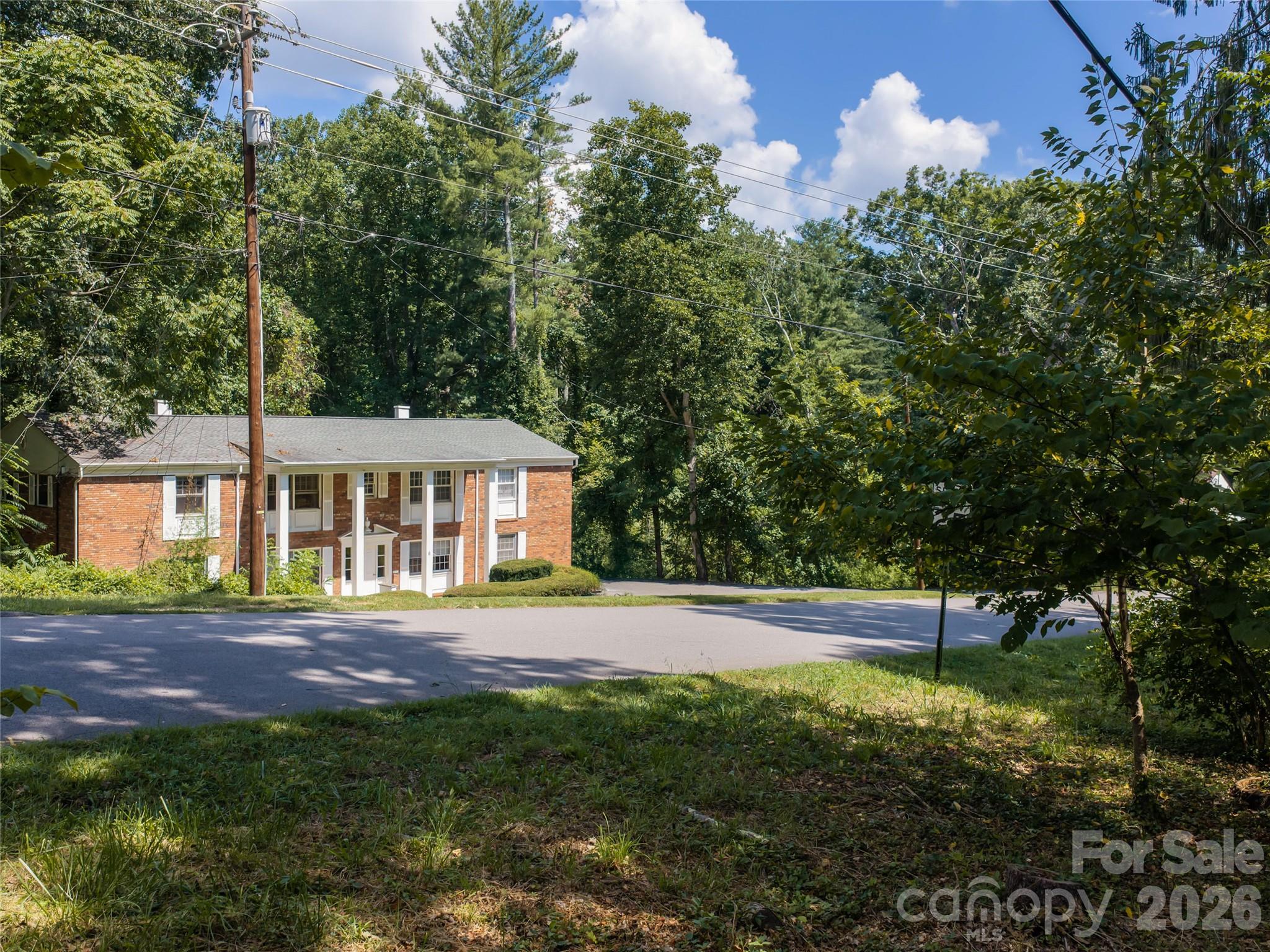145 Kenilworth Road Property Photo 11