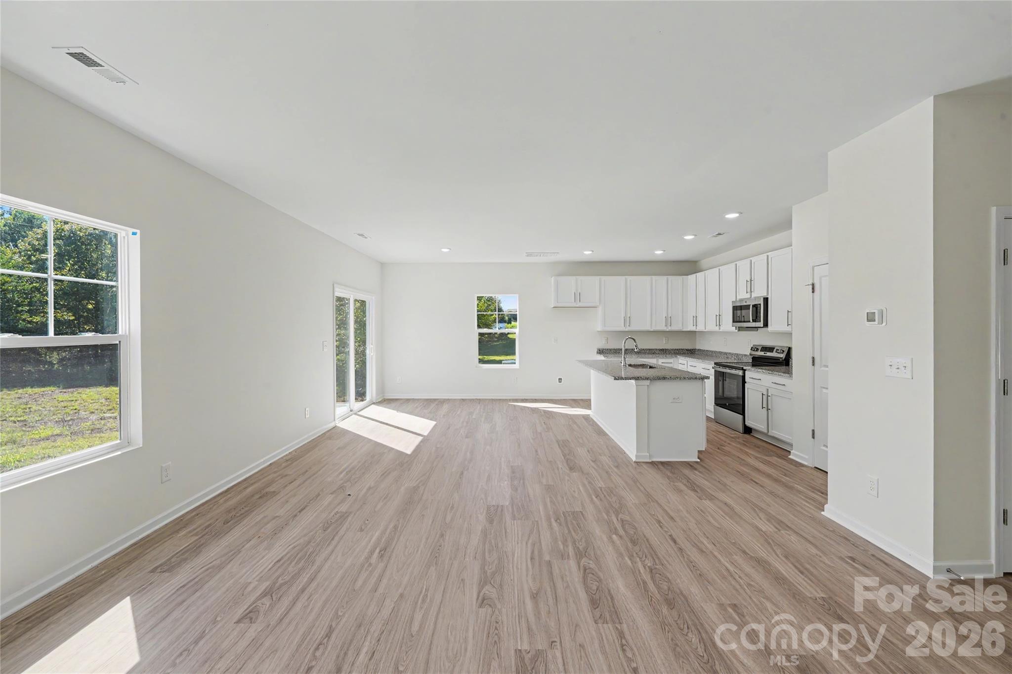 405 Webb Road Property Photo 2