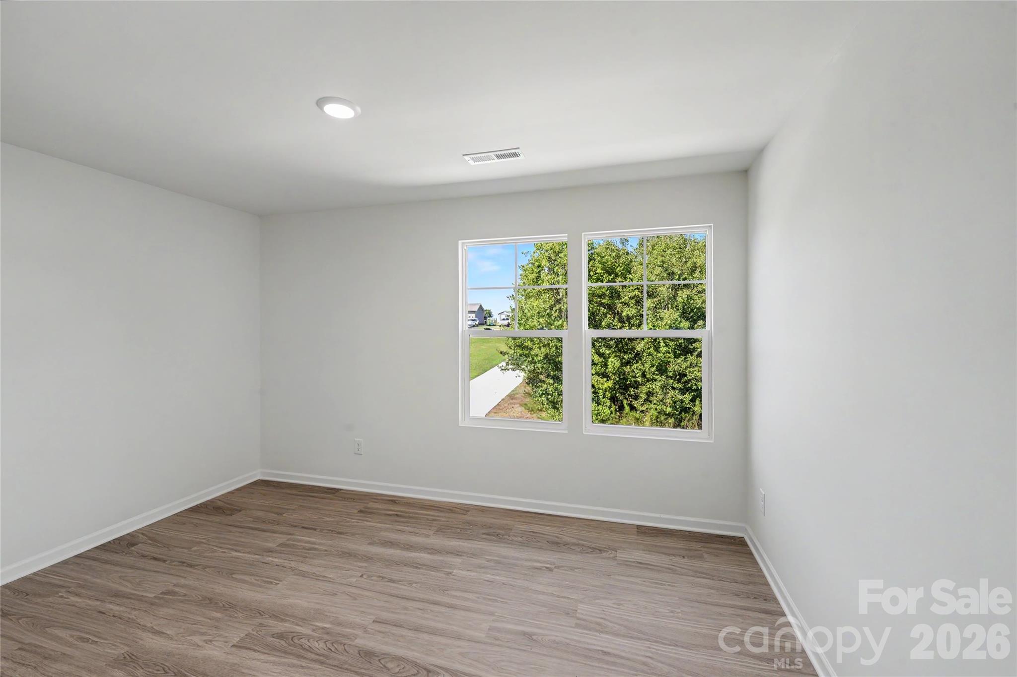 405 Webb Road Property Photo 4