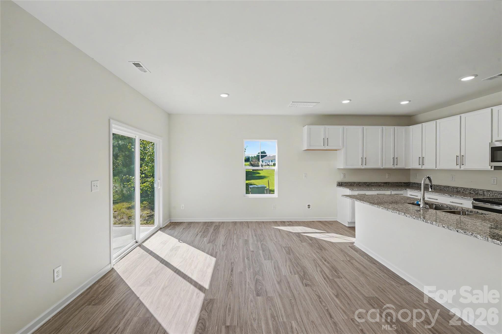 405 Webb Road Property Photo 14