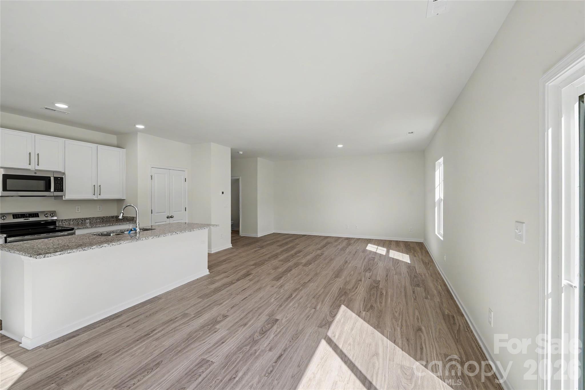 405 Webb Road Property Photo 16