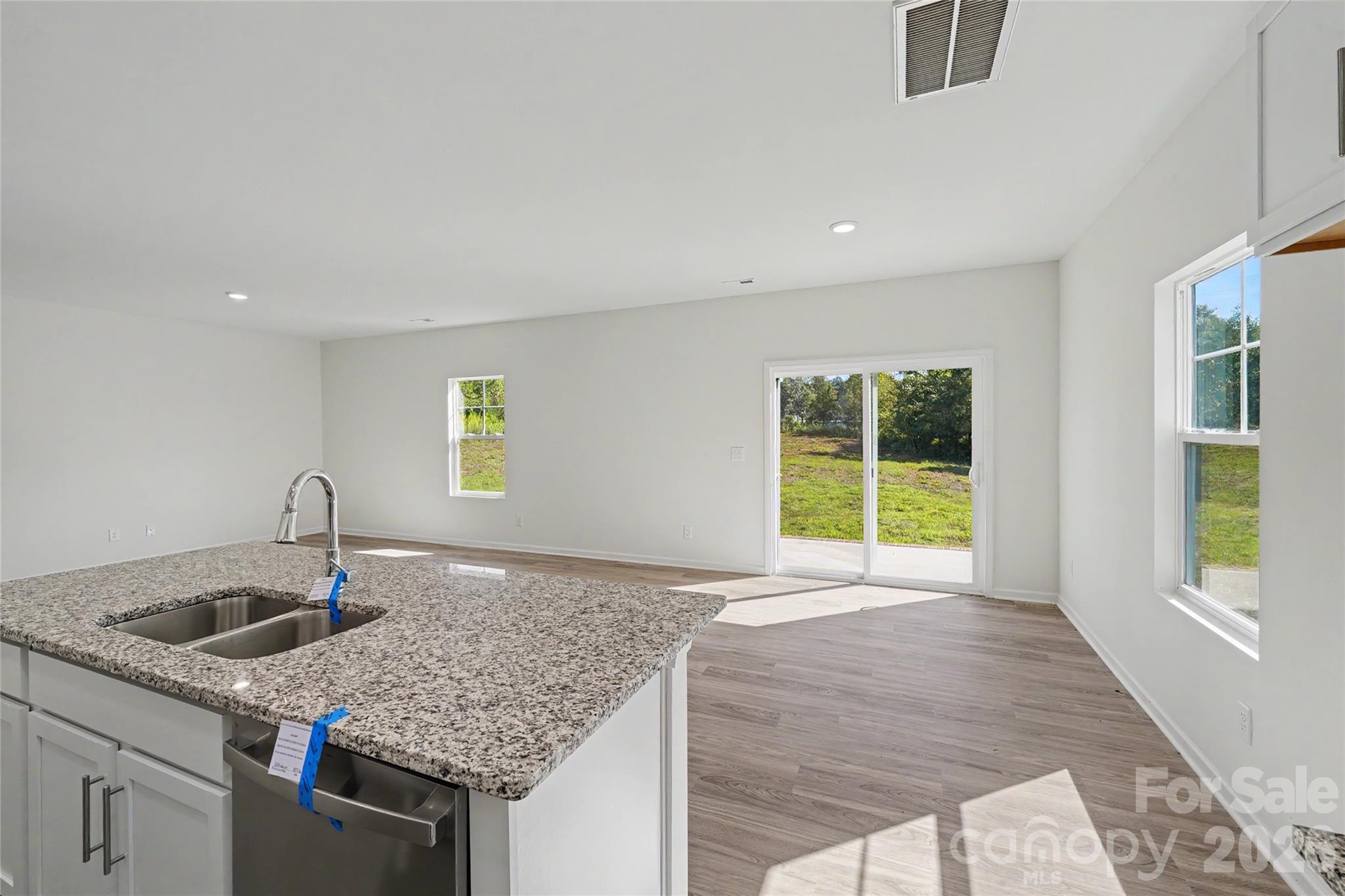 405 Webb Road Property Photo 18