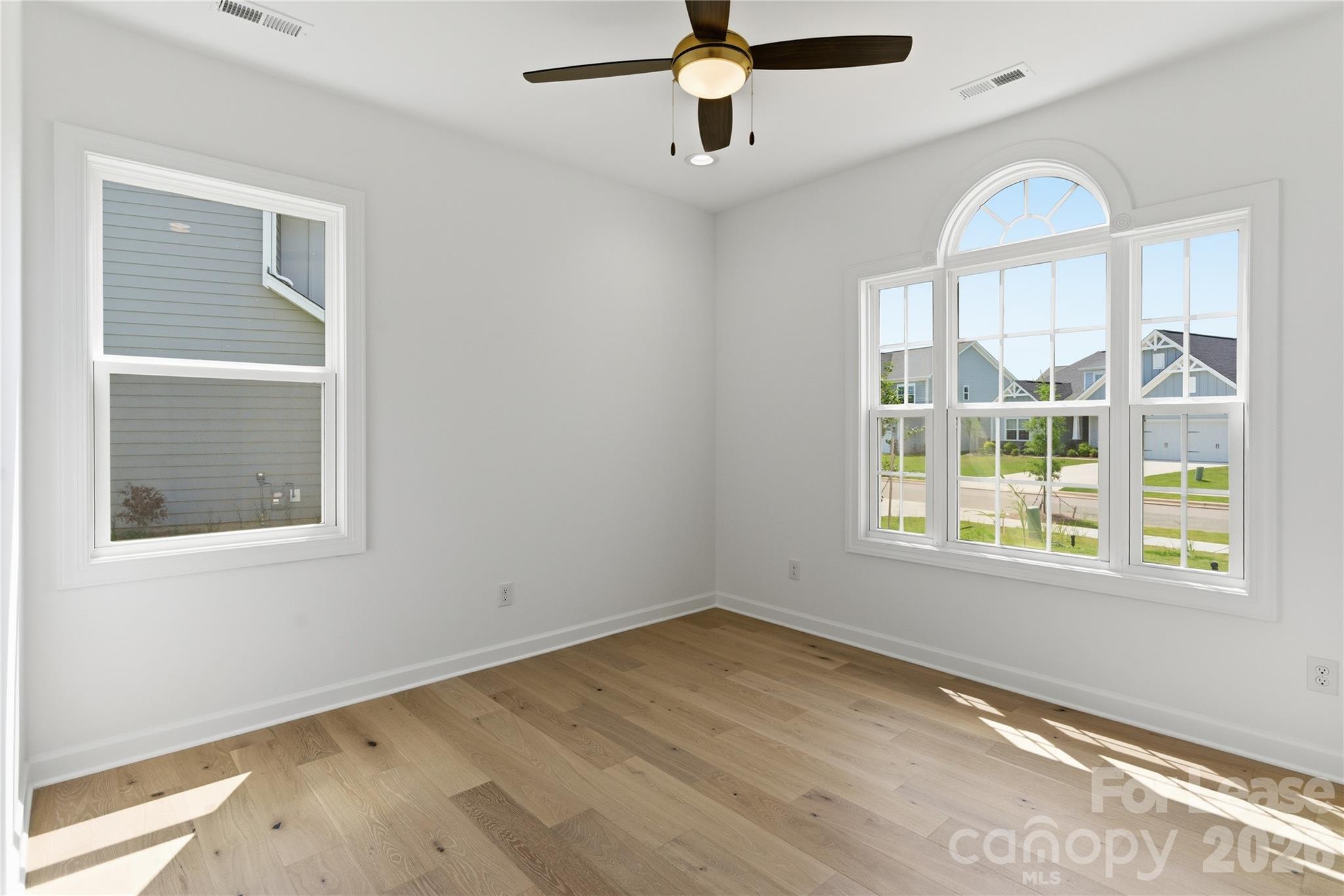 4422608 Property Photo 25