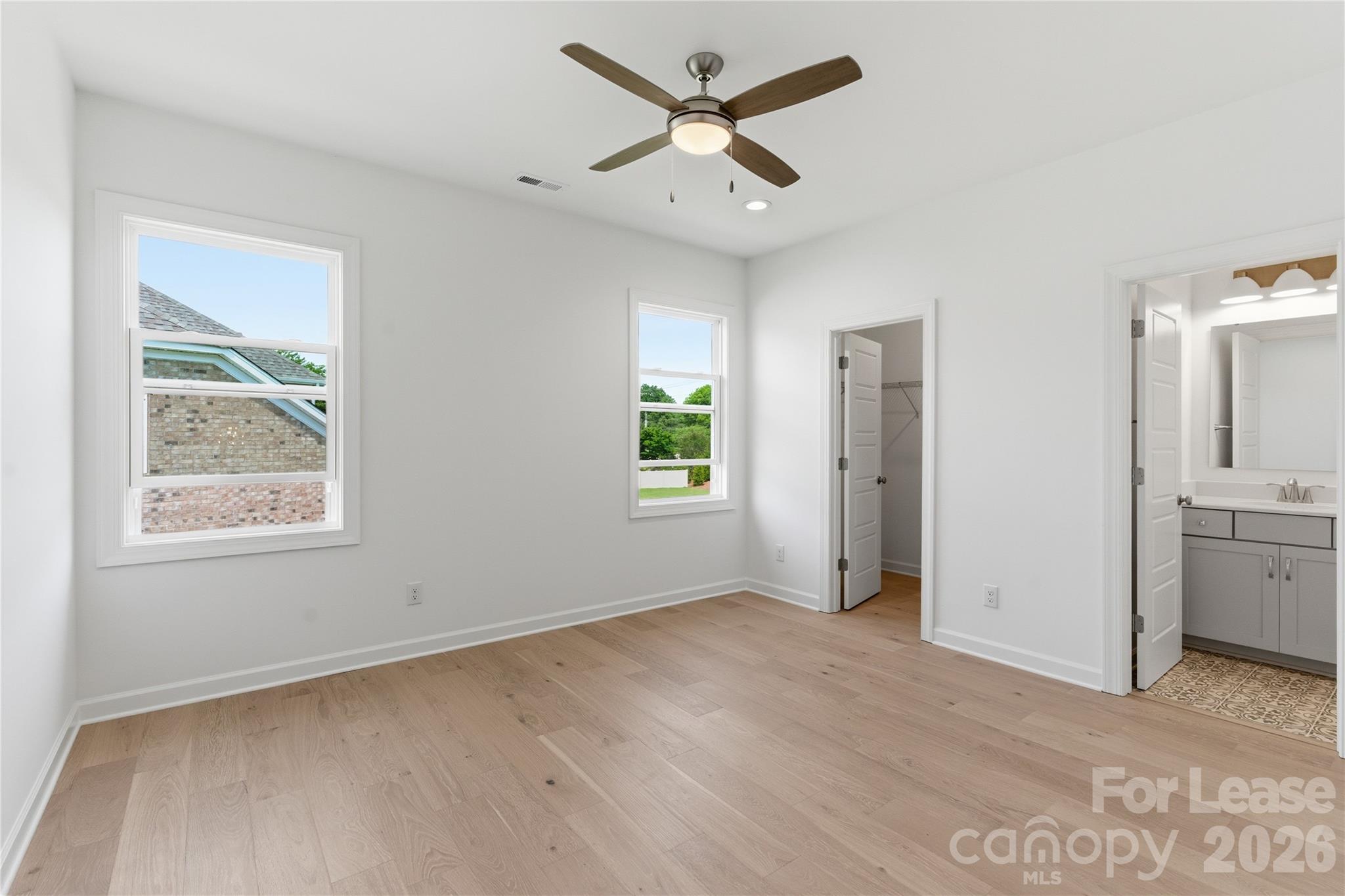 4422608 Property Photo 28