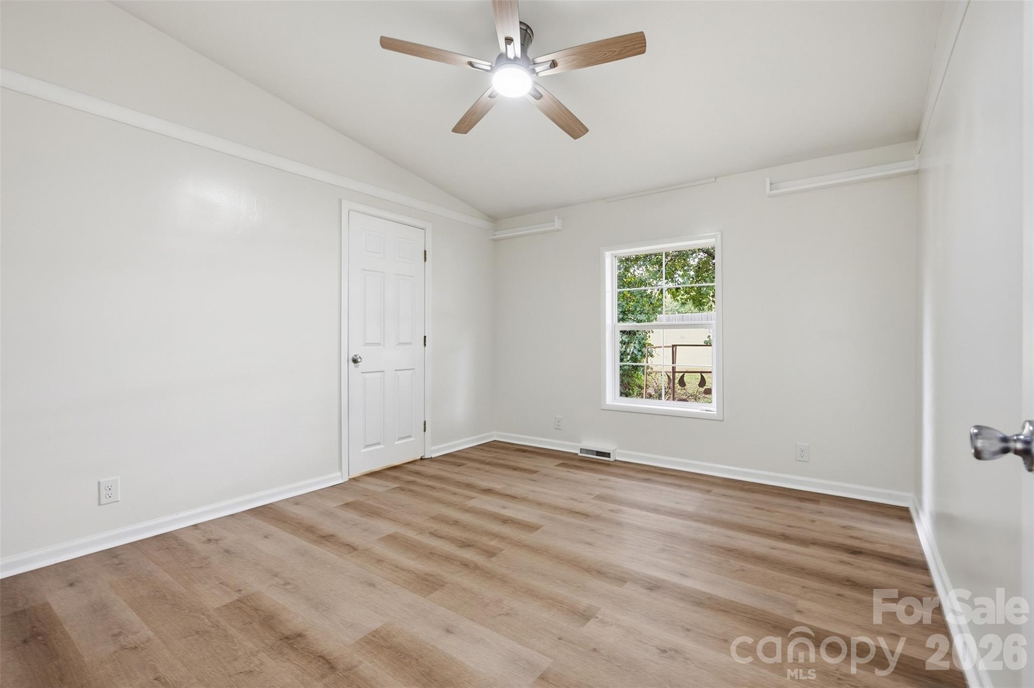 1000 Olde Creek Trail Property Photo 6