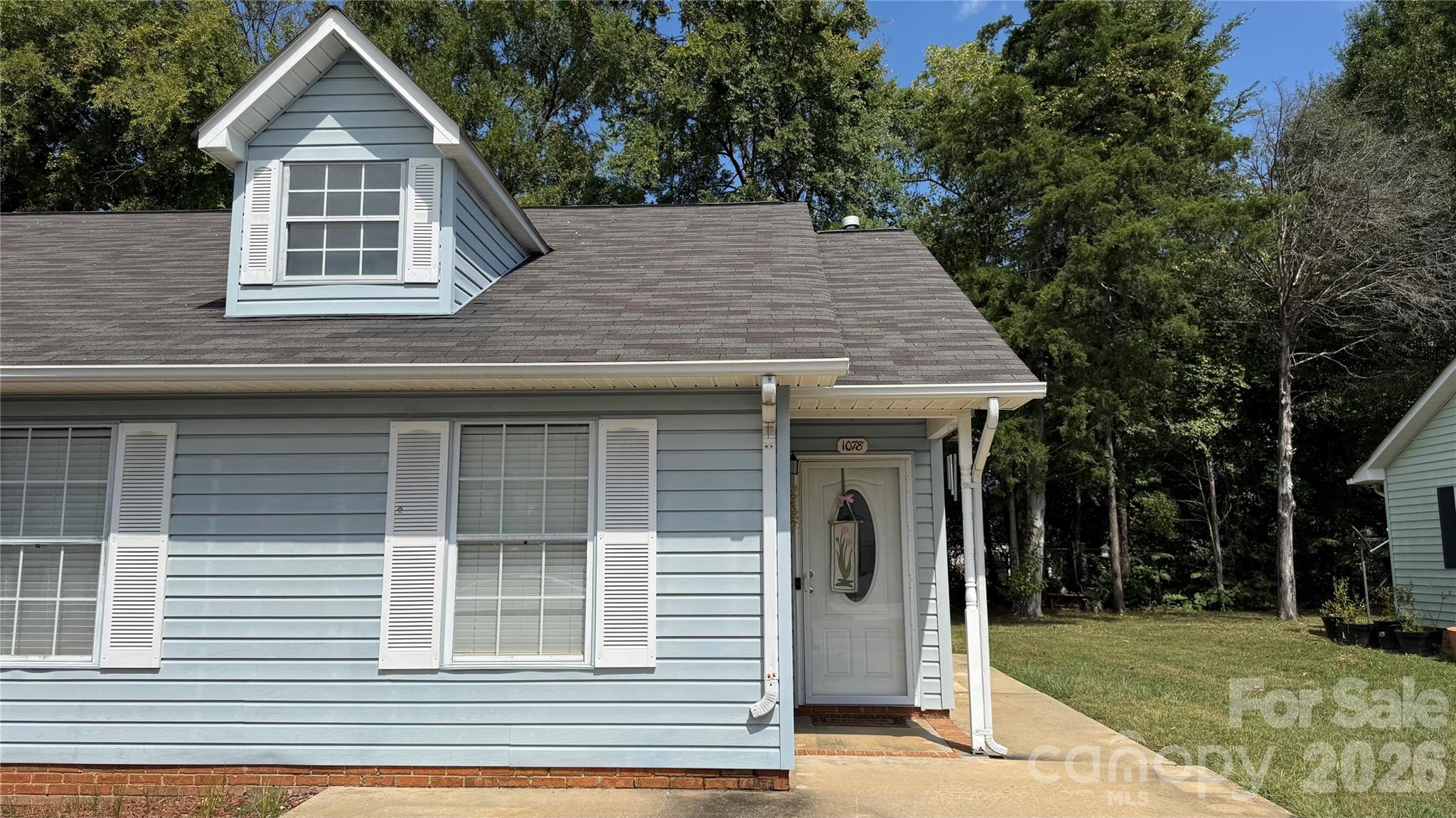 1078 Farm Pond Lane Property Photo 1