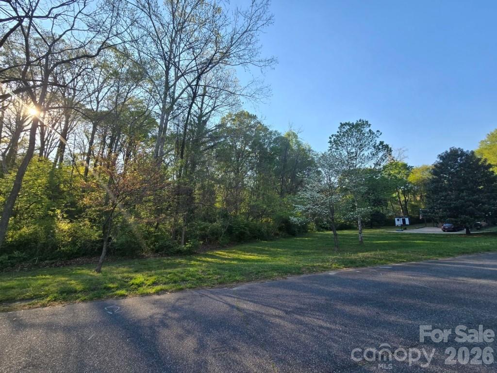 969 8th Avenue Property Photo 3