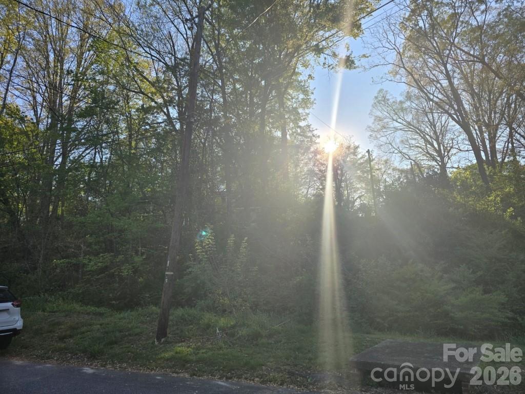 969 8th Avenue Property Photo 4