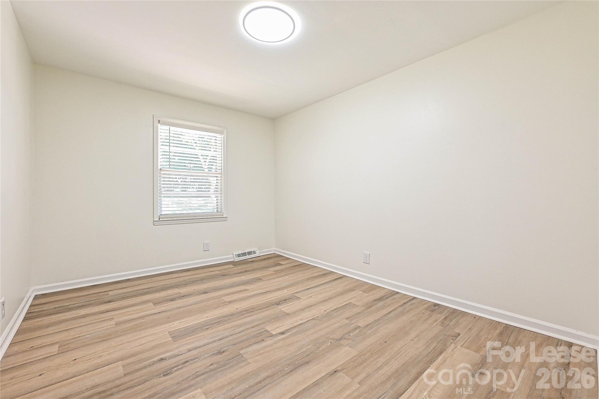 5121 Farm Pond Lane Property Photo 20