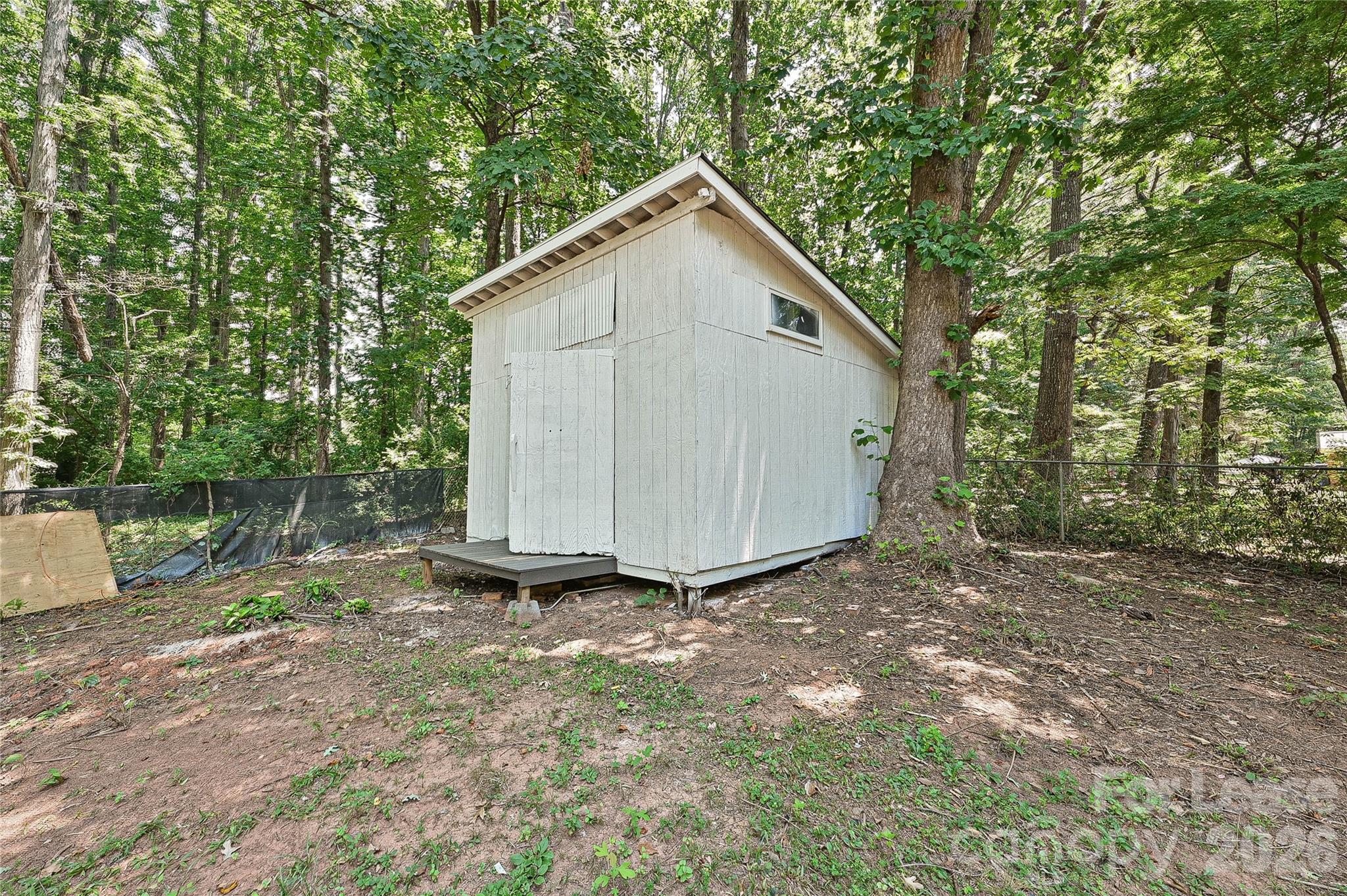5121 Farm Pond Lane Property Photo 23