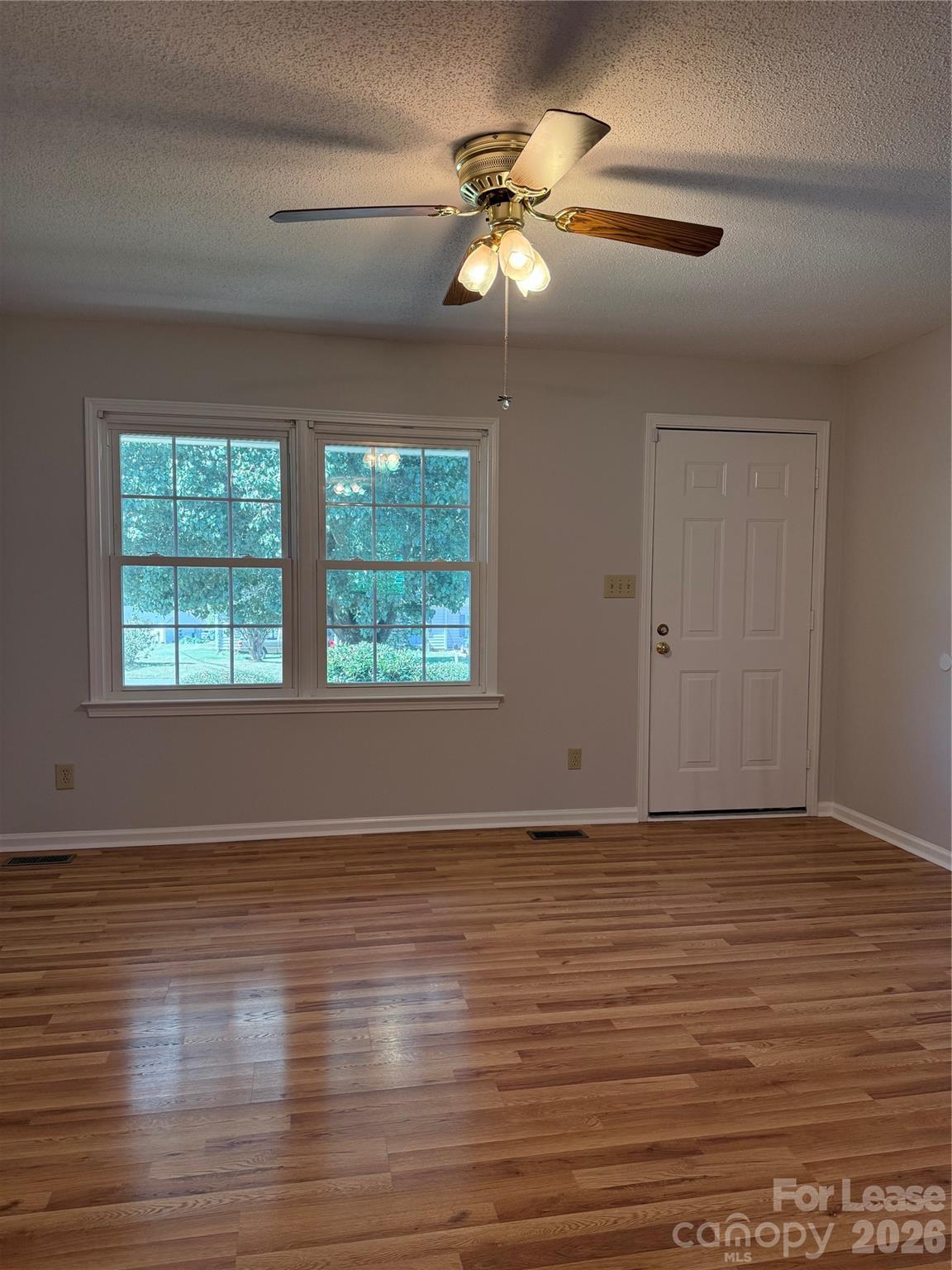 869 Crystal Springs Drive Property Photo 2