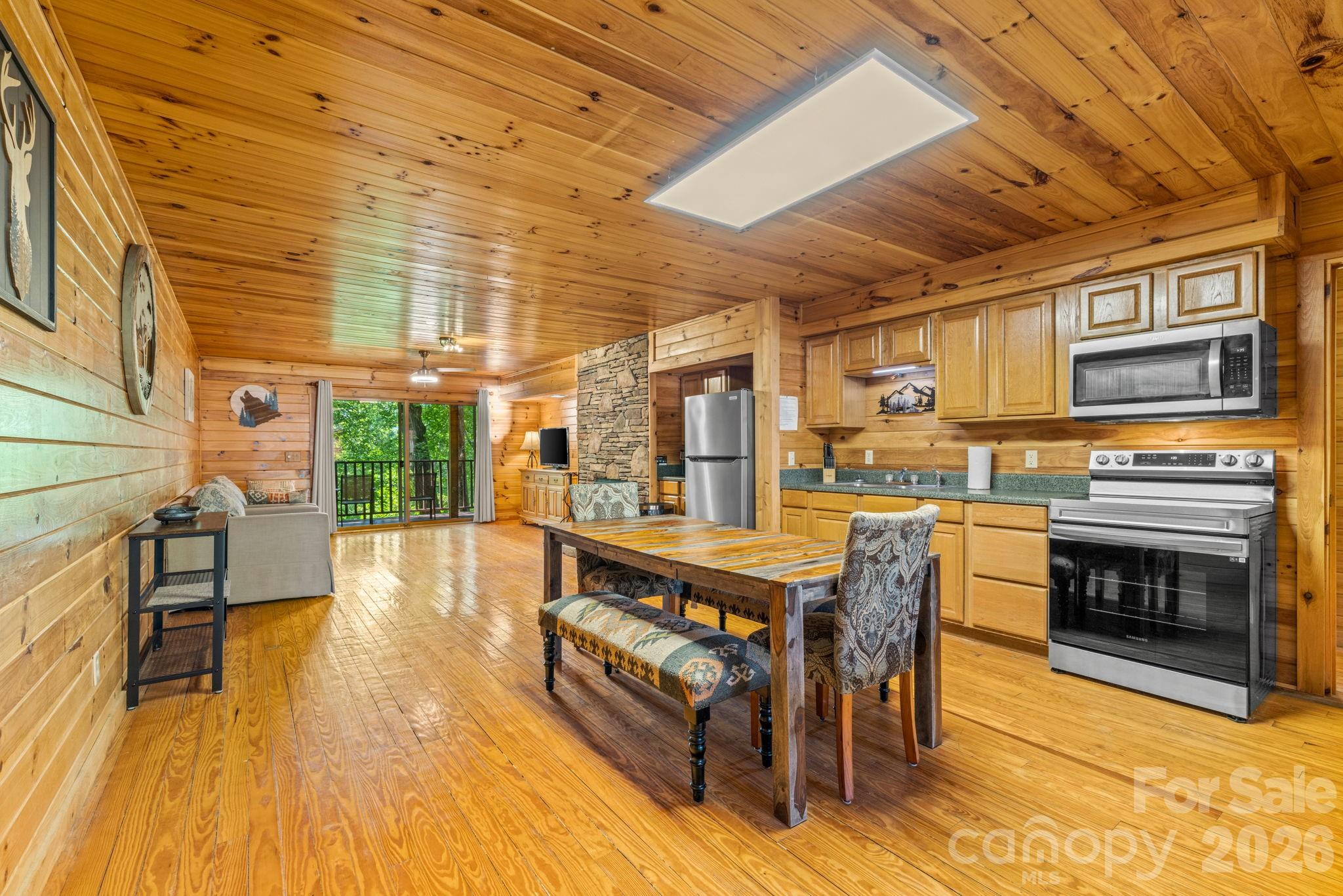 55 Observation Point Road Property Photo 12
