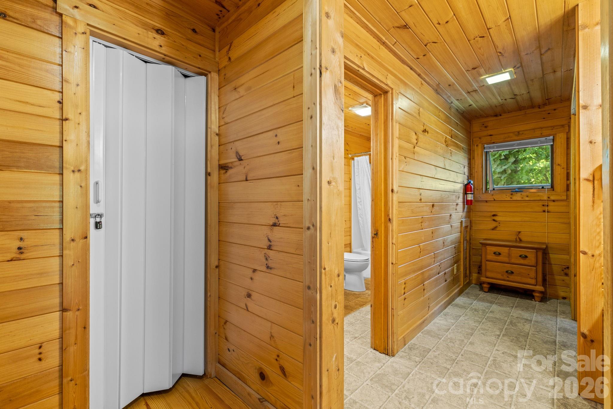 55 Observation Point Road Property Photo 32
