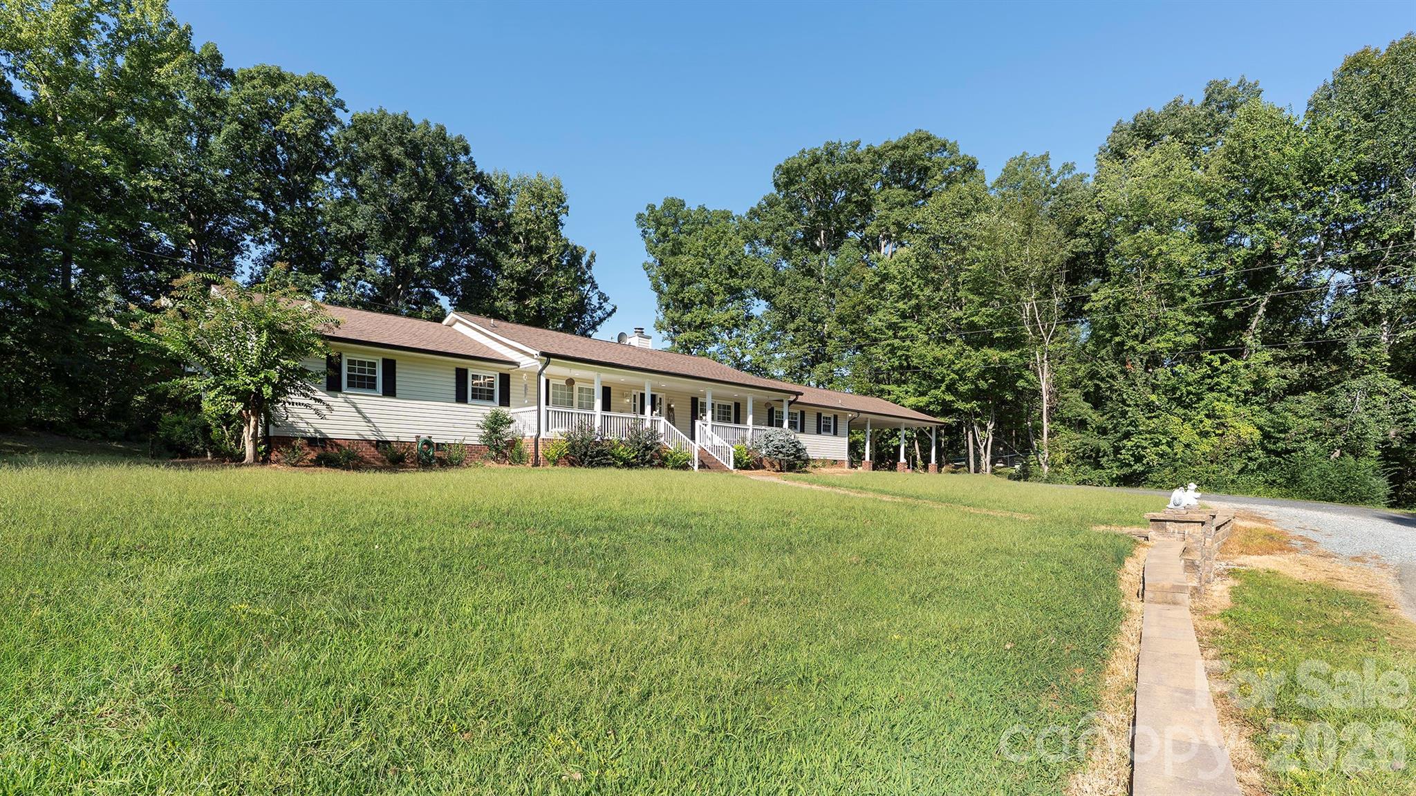 717 Pilgrim Forest Drive Property Photo 2