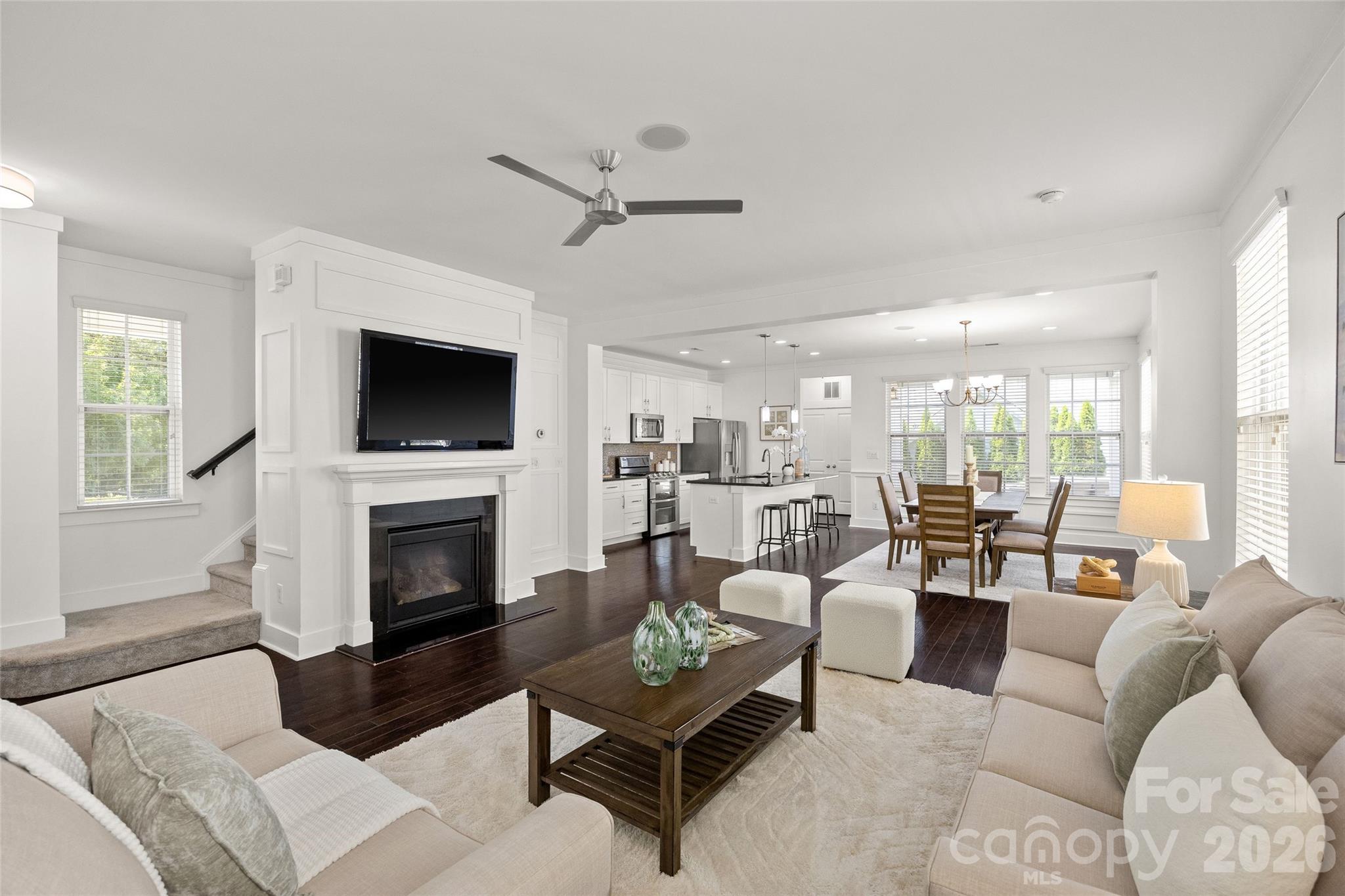 2411 Double Oaks Road Property Photo 9