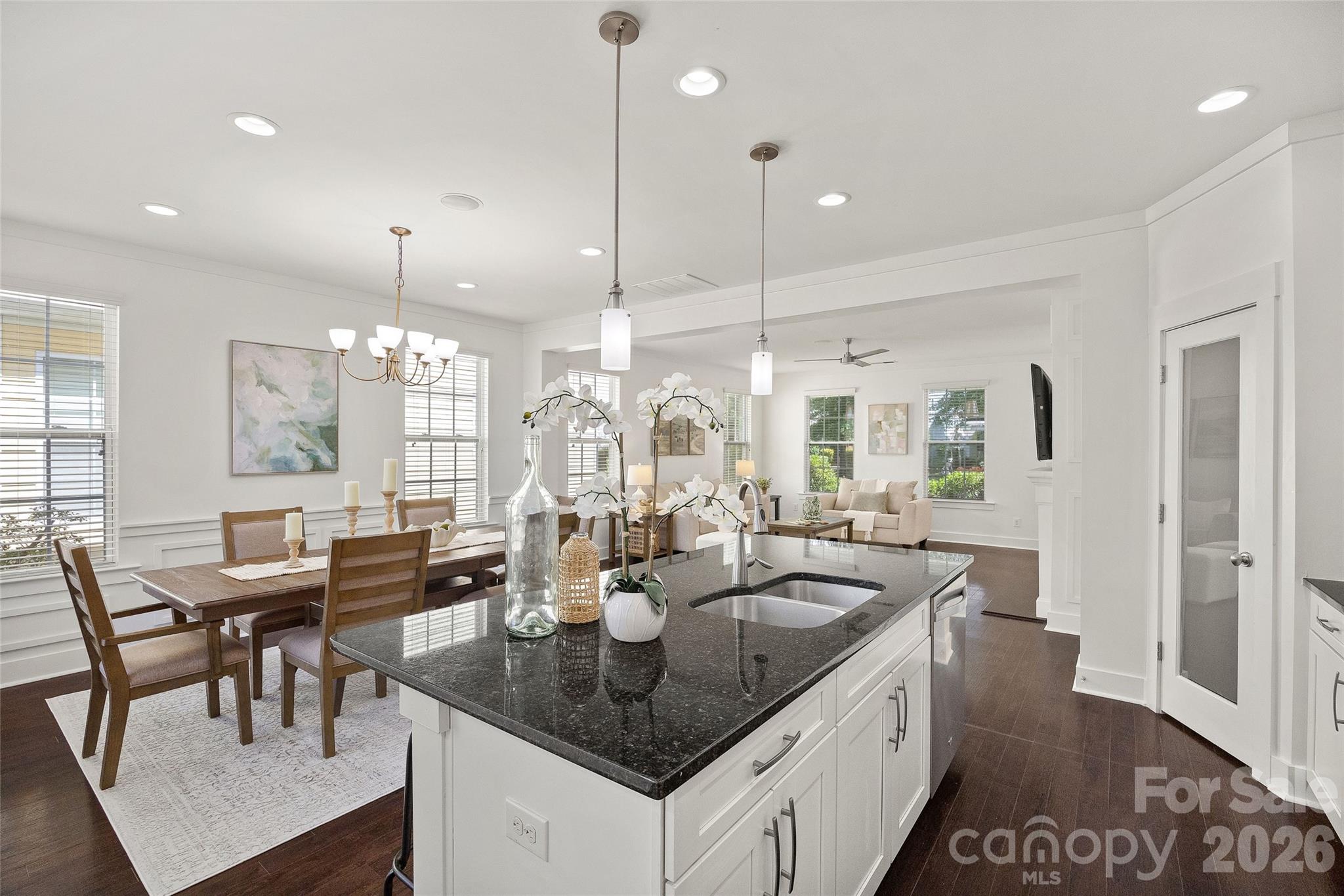 2411 Double Oaks Road Property Photo 12