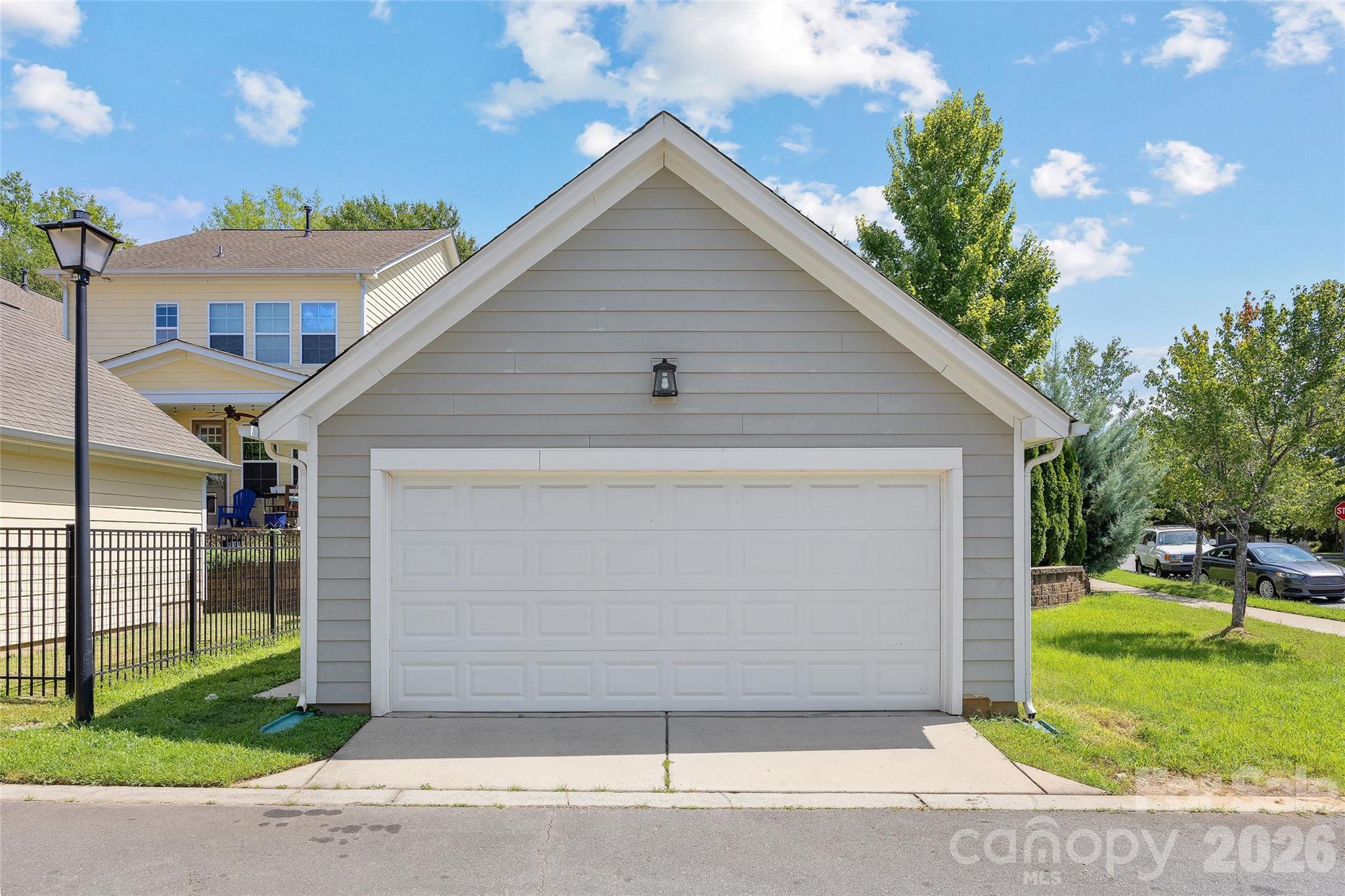 2411 Double Oaks Road Property Photo 28
