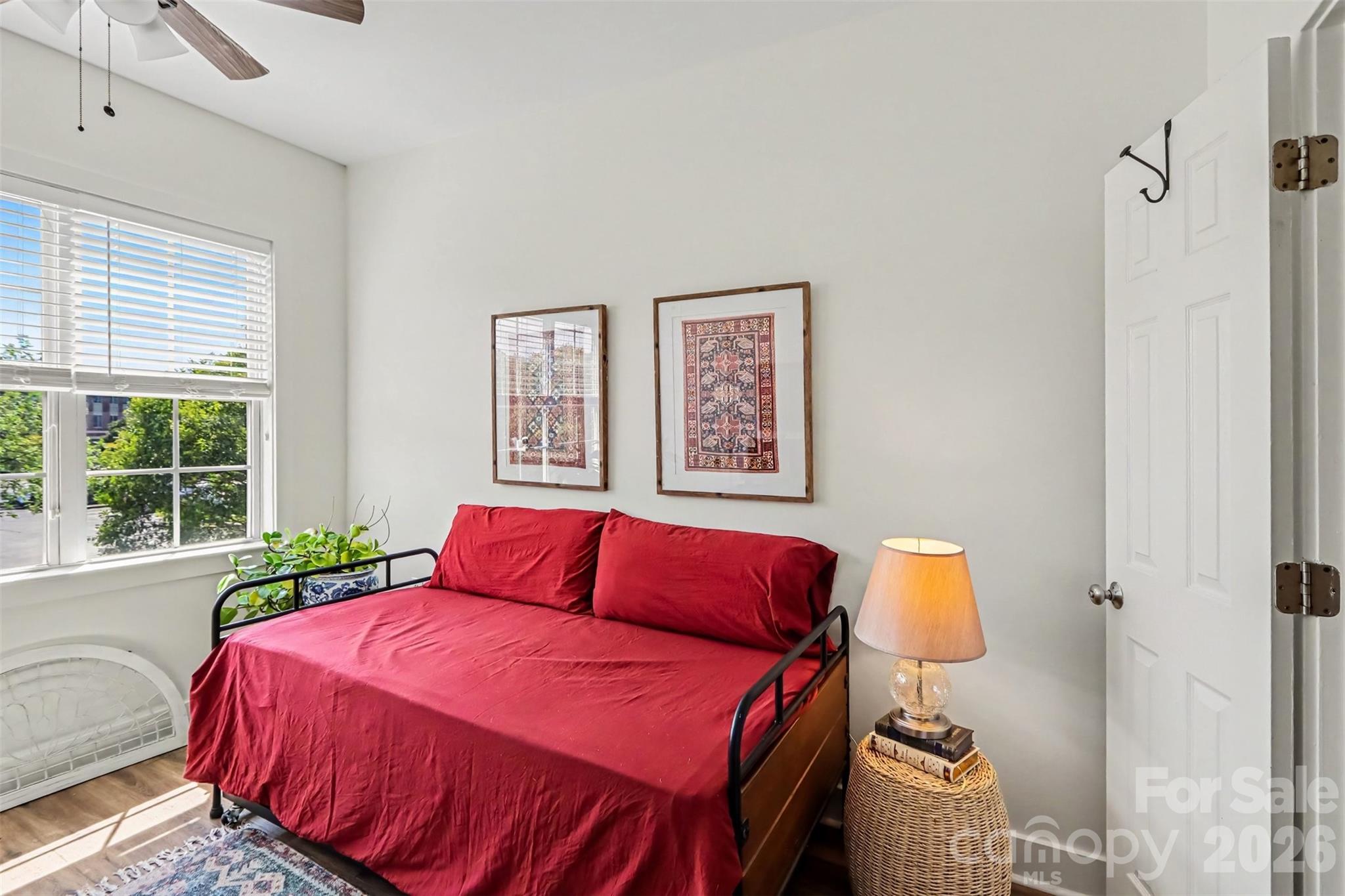 214 Harbour Place Drive Property Photo 12