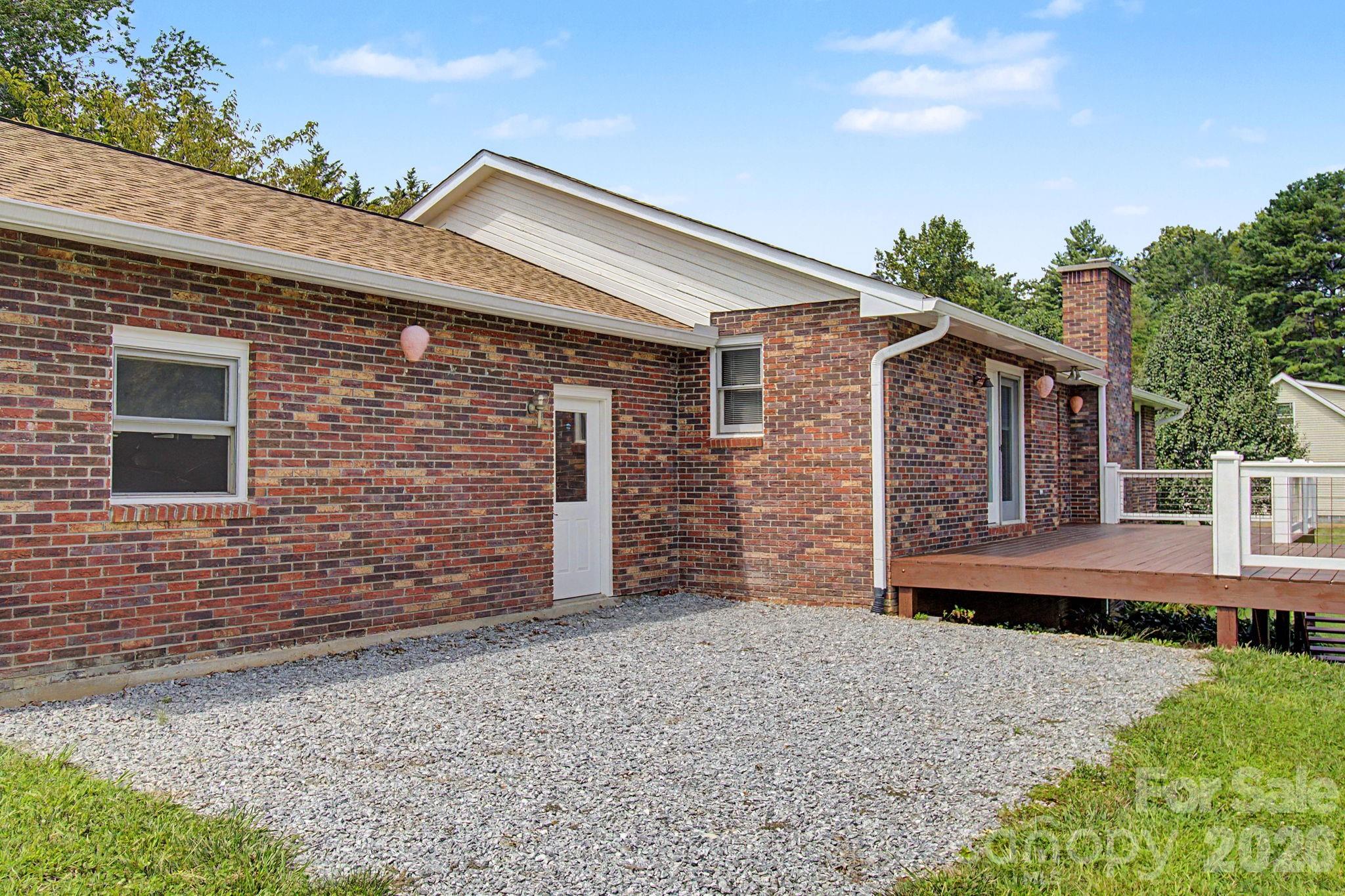 230 Blythewood Drive Property Photo 13
