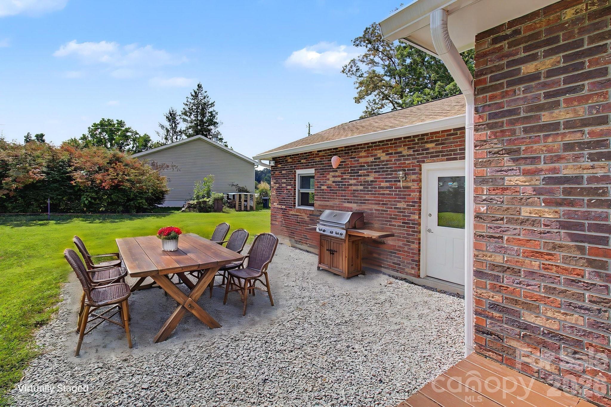 230 Blythewood Drive Property Photo 14