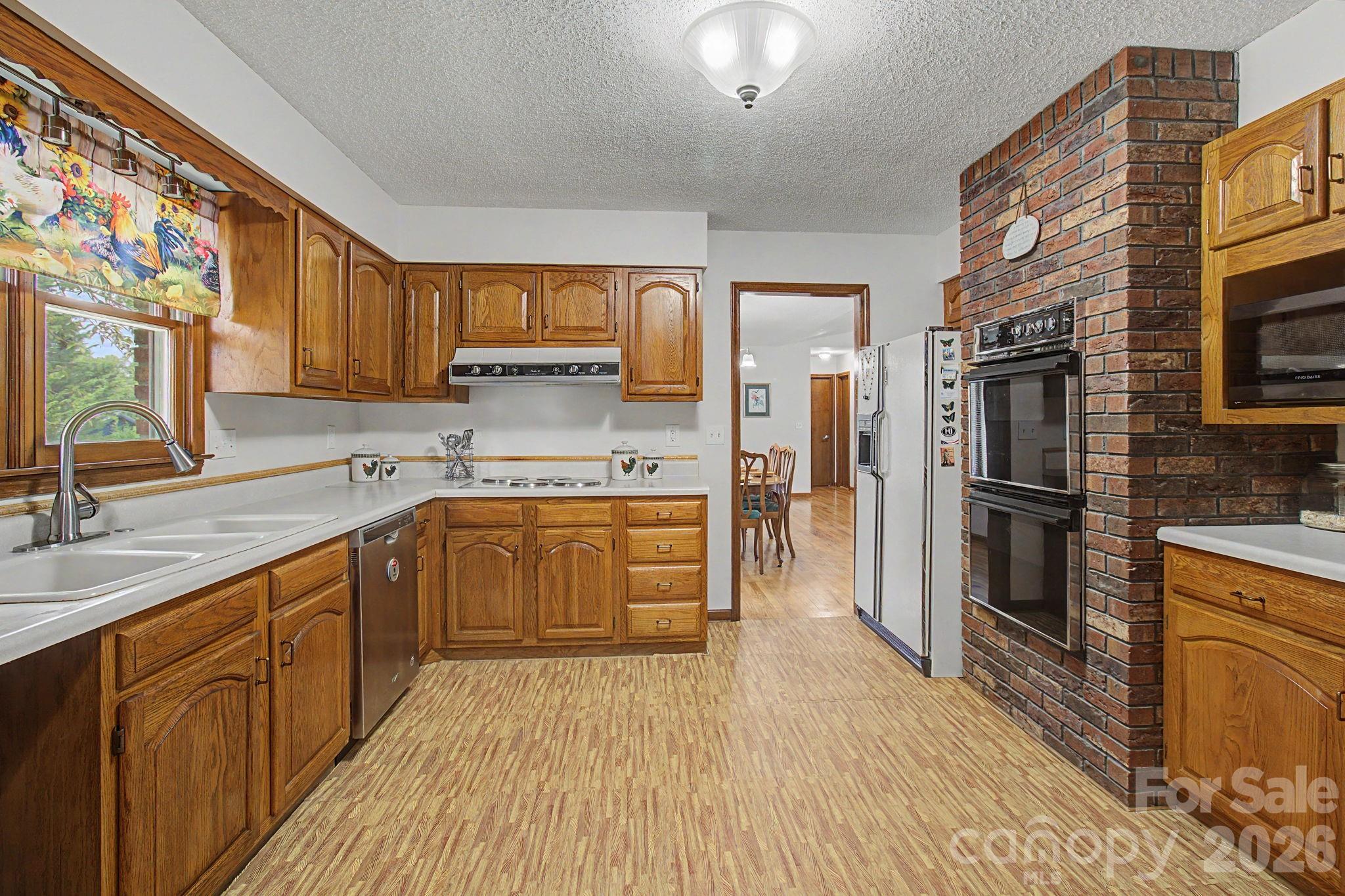 230 Blythewood Drive Property Photo 20