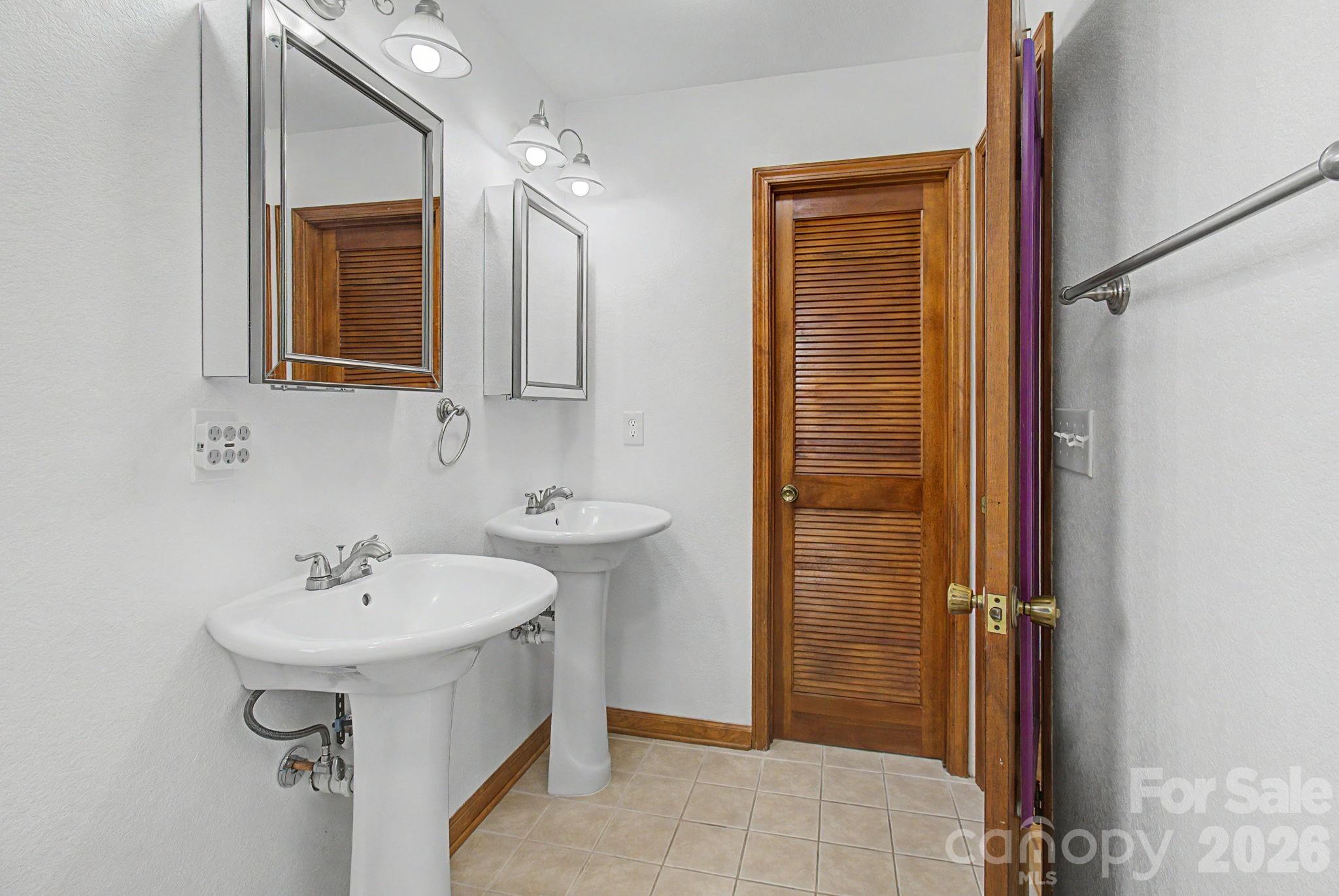 230 Blythewood Drive Property Photo 28